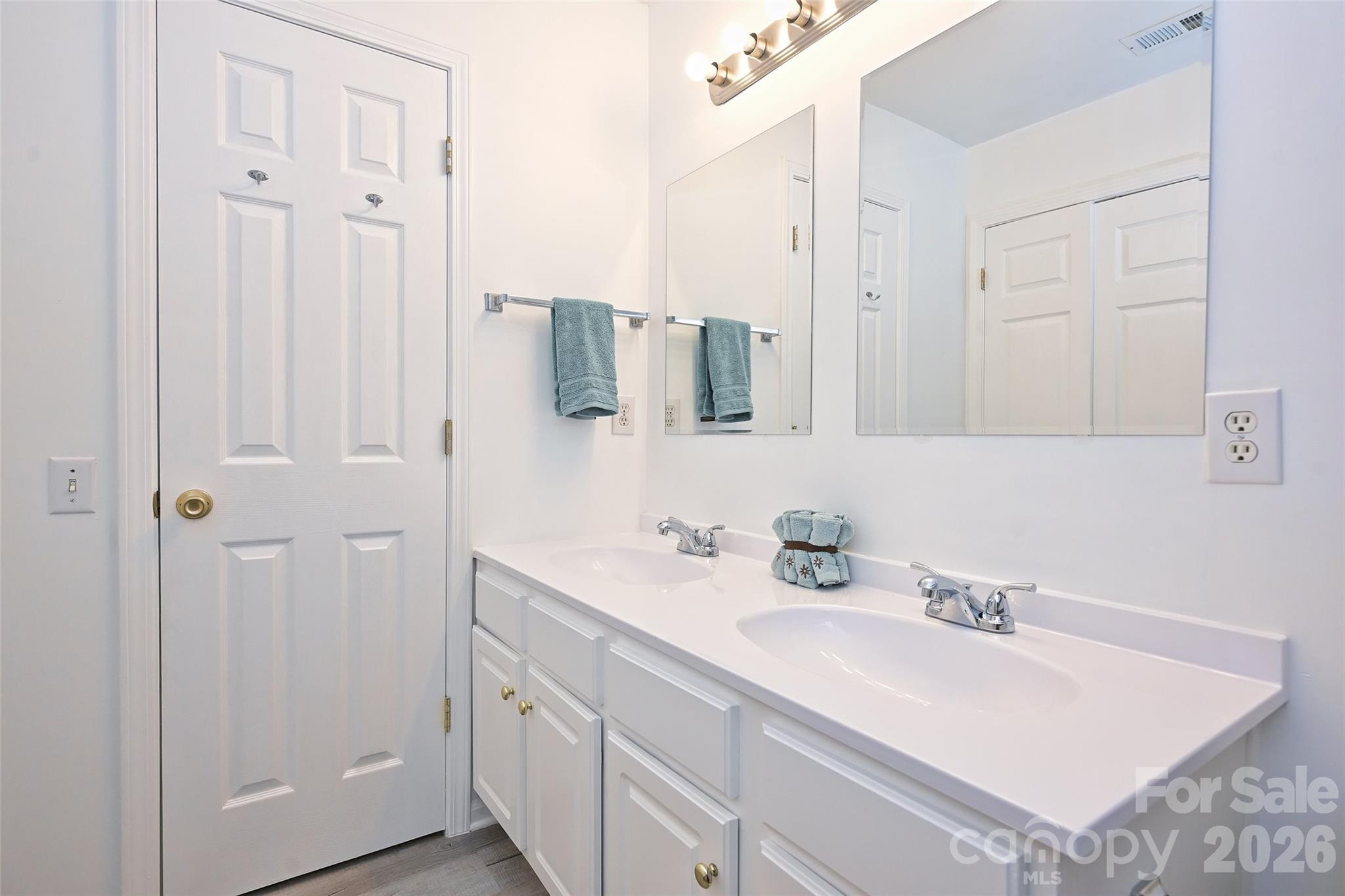 3160 Mannington Drive — Charlotte