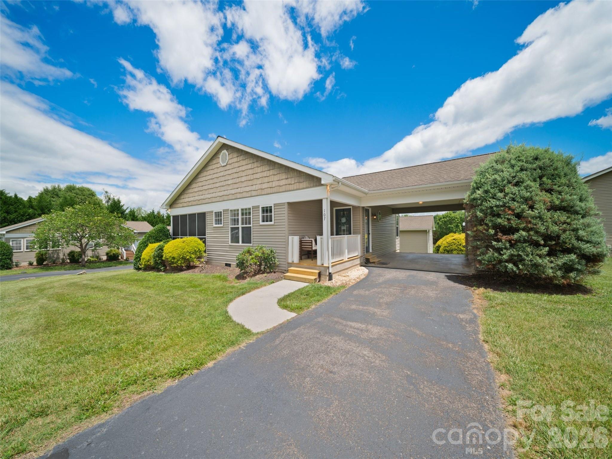 107 Cottage Loop — Waynesville