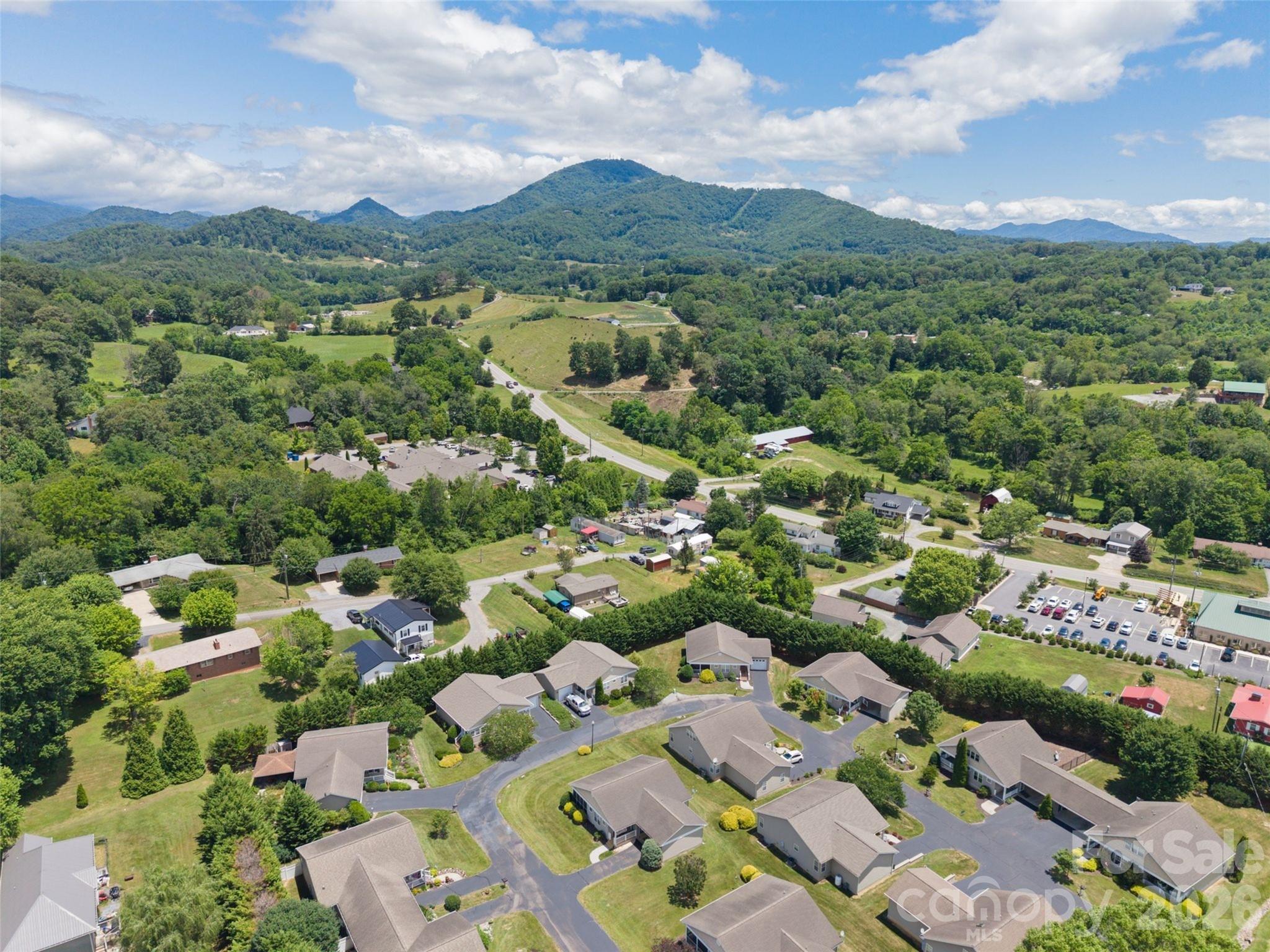 107 Cottage Loop — Waynesville