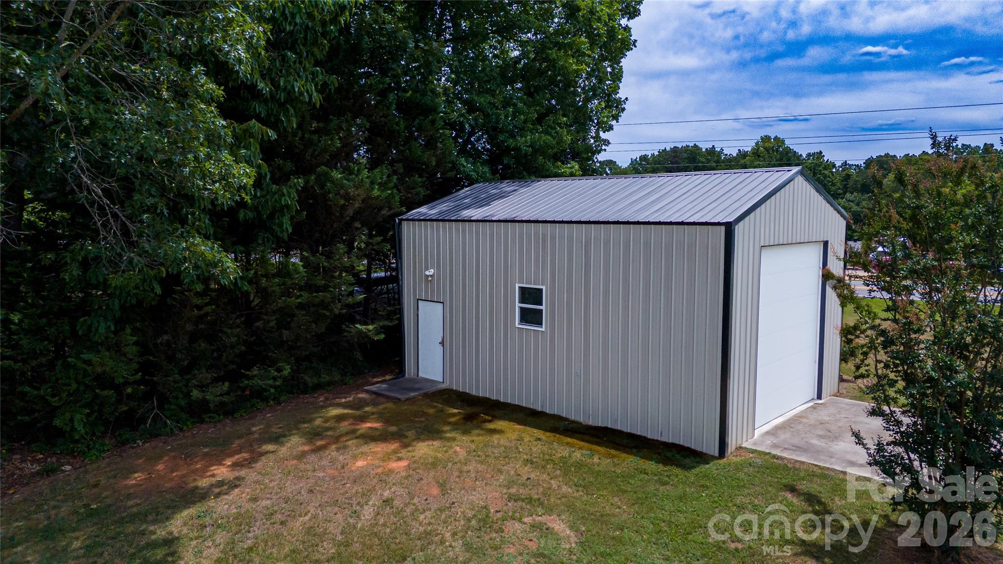 6000 George Hildebran School Road — Hickory