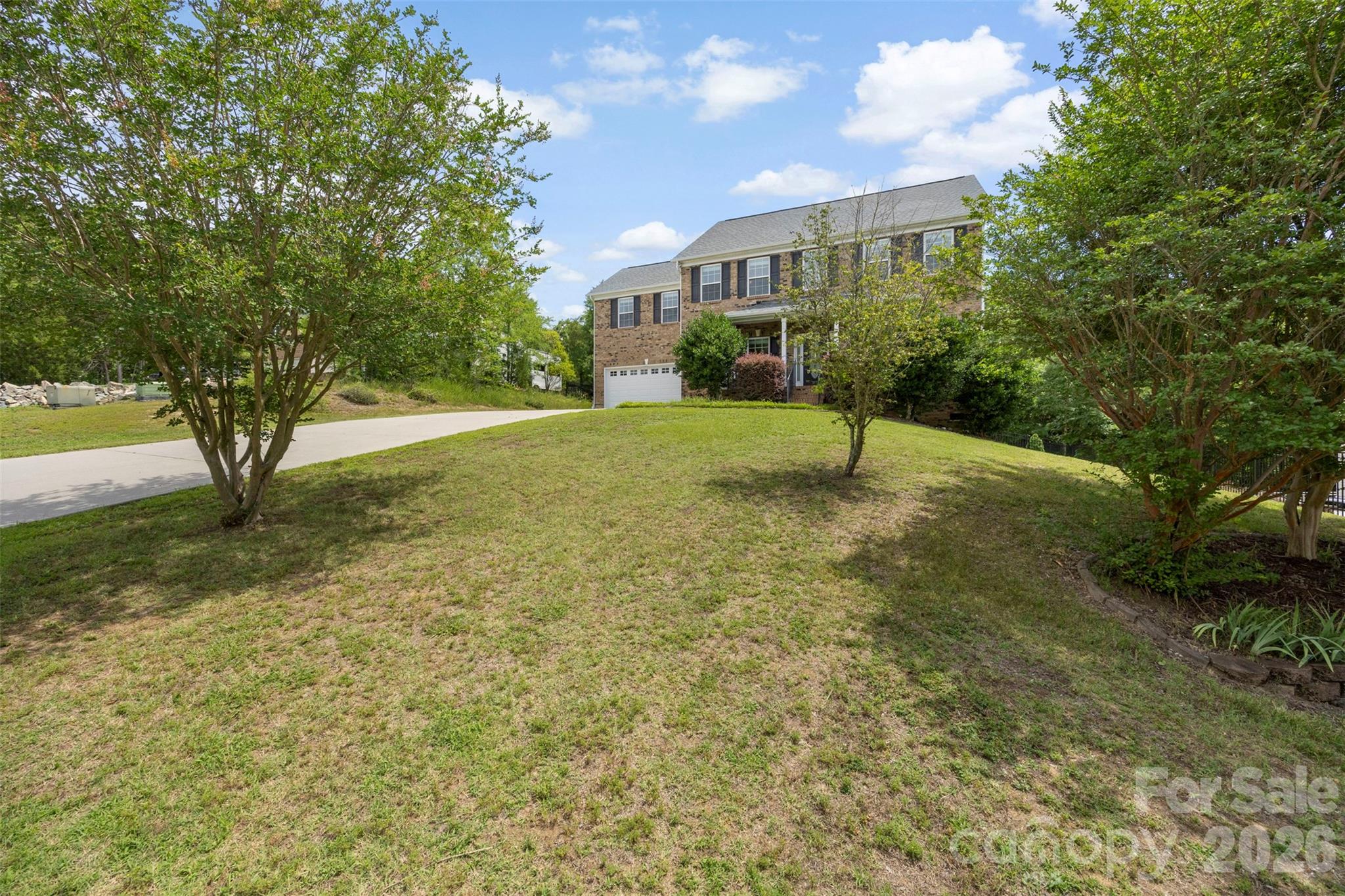 1086 Arrowhead Drive SE — Concord
