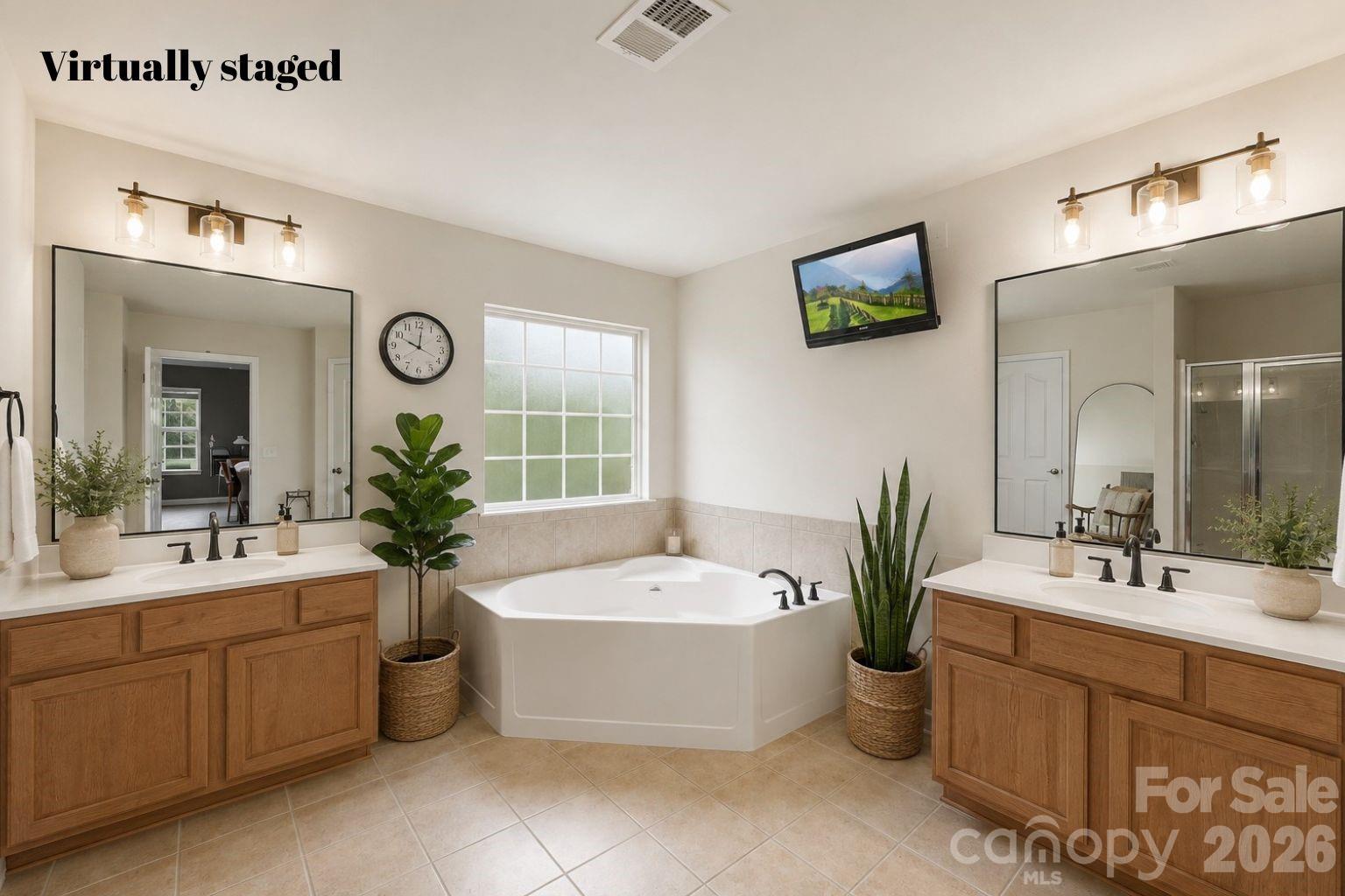 1086 Arrowhead Drive SE — Concord