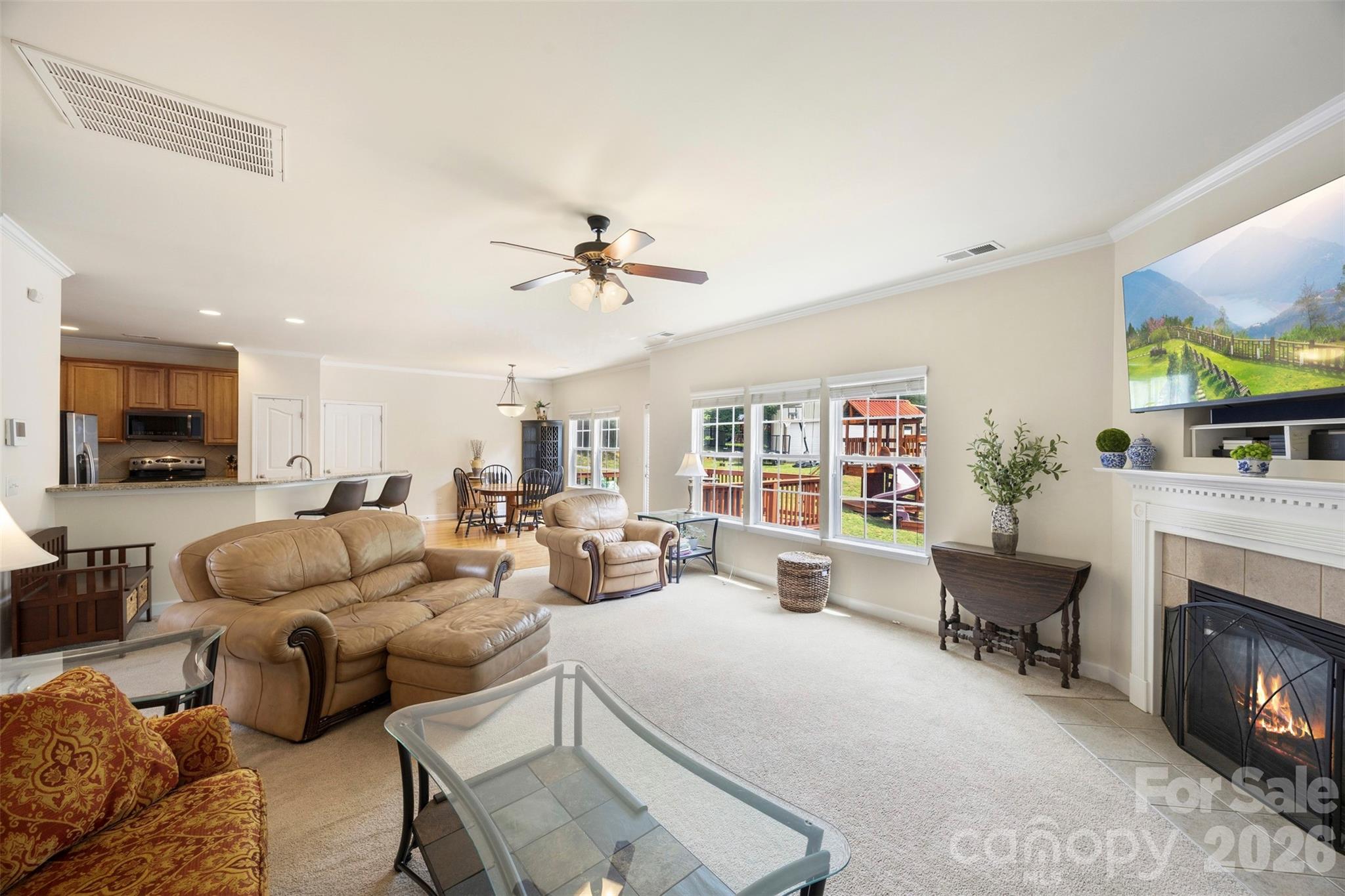 1086 Arrowhead Drive SE — Concord
