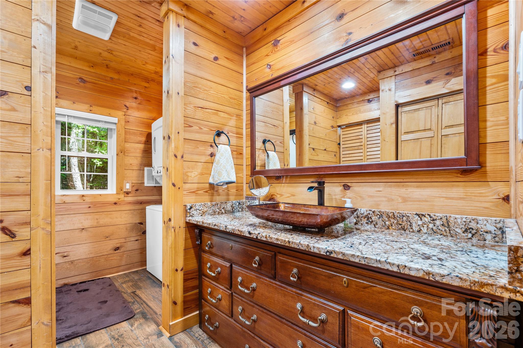180 Longview Road — Newland