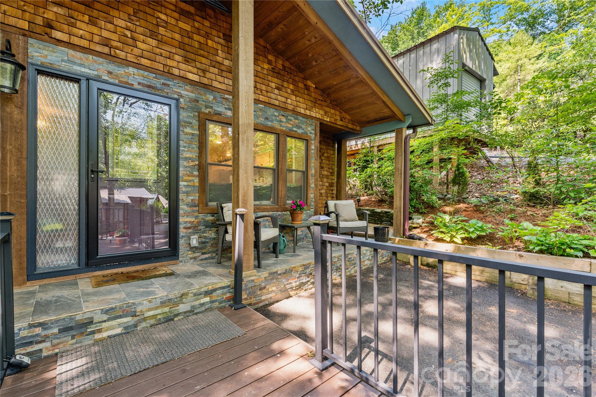 180 Longview Road — Newland