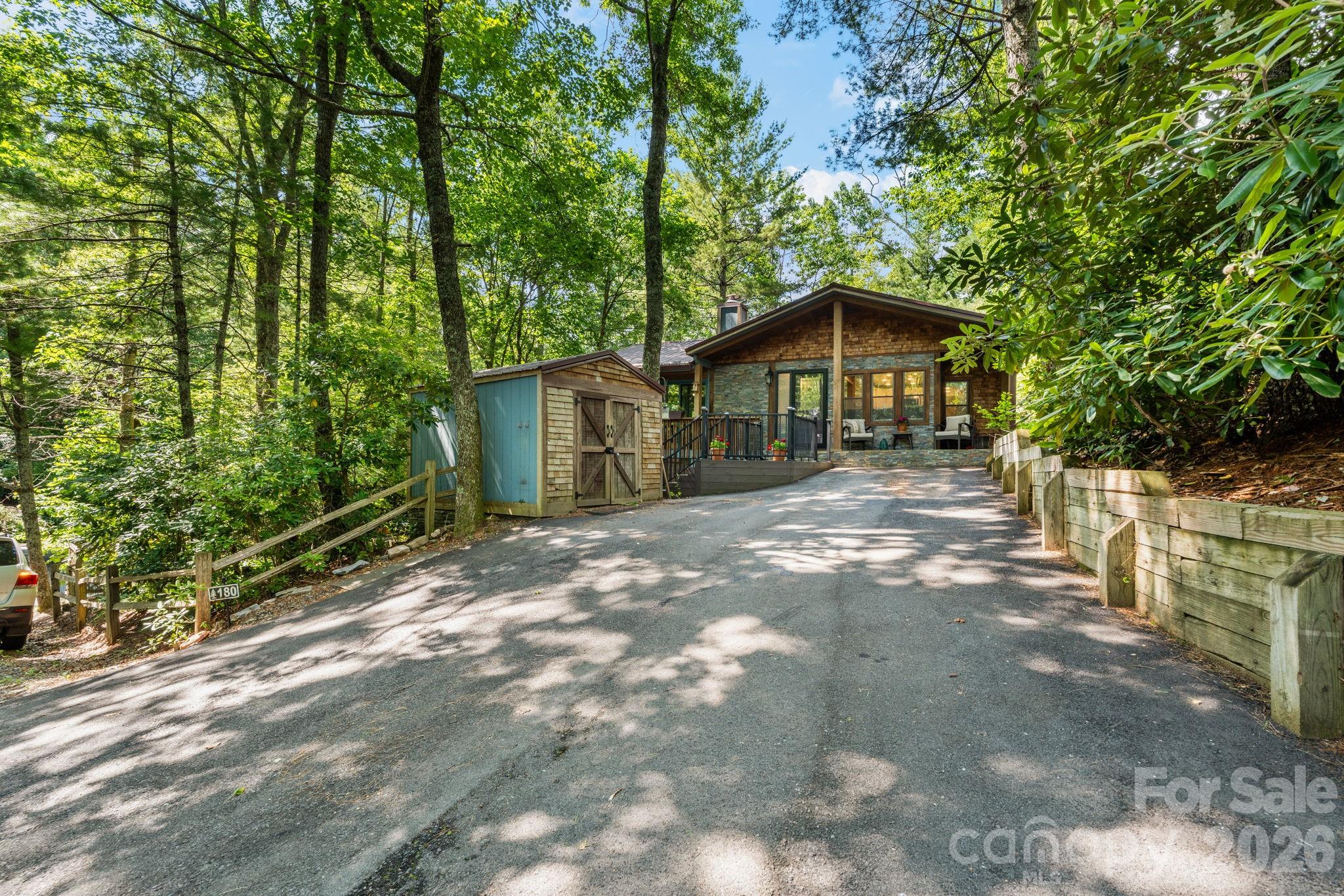 180 Longview Road — Newland