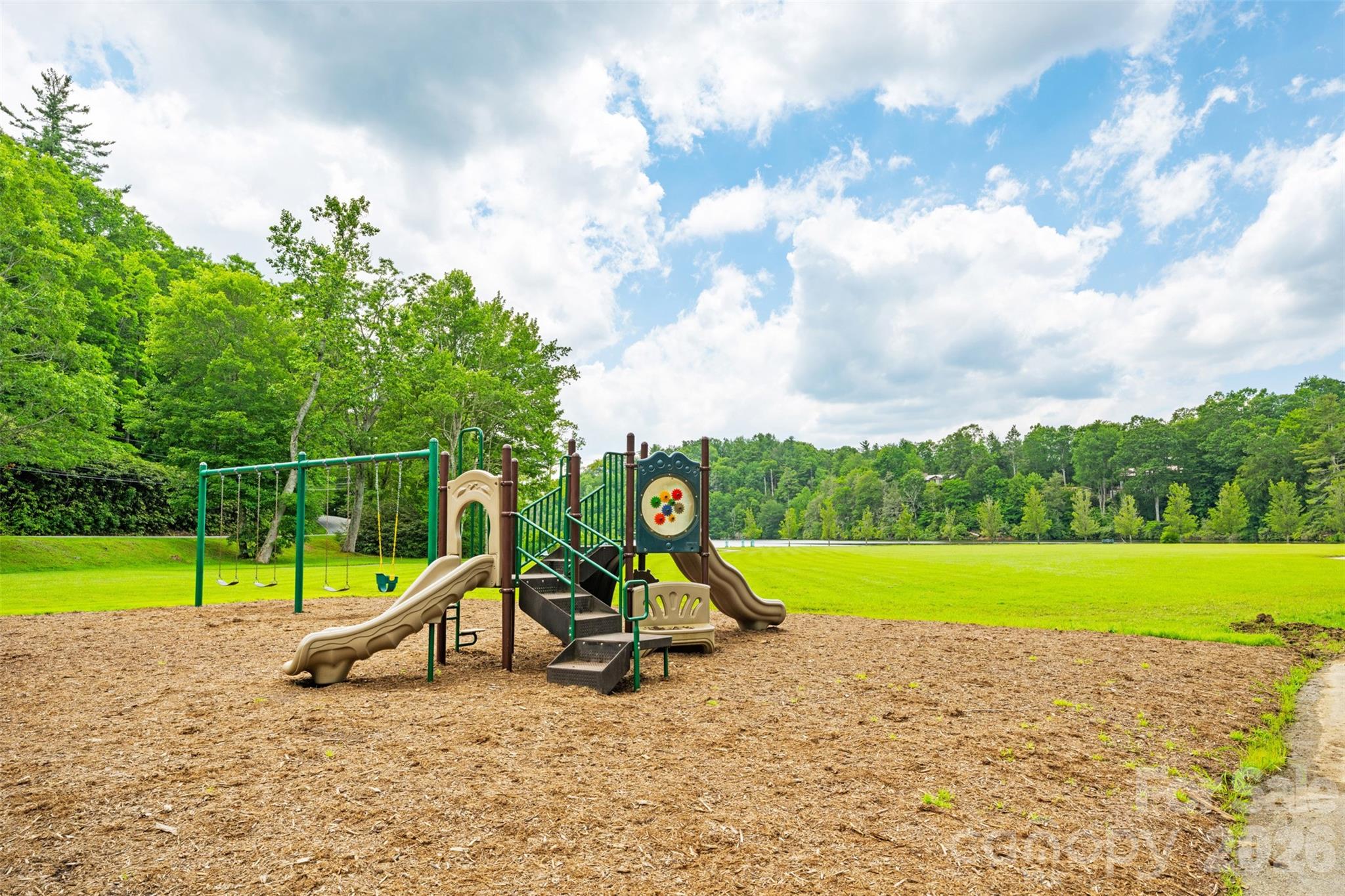 180 Longview Road — Newland