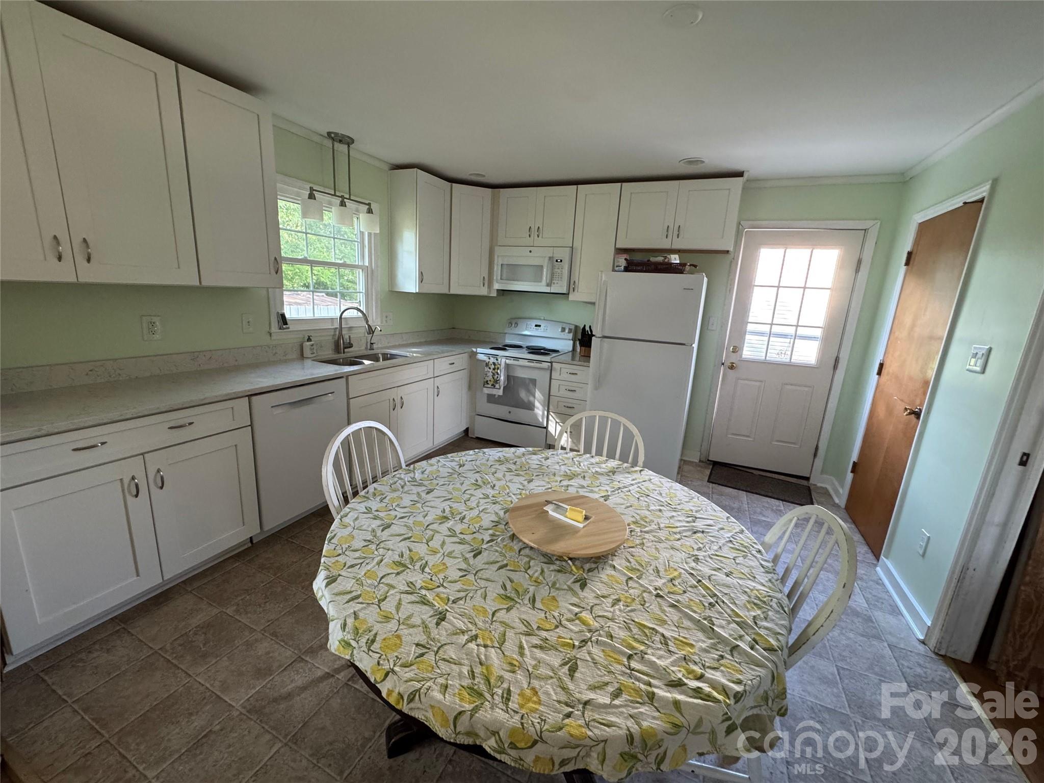 7644 Bramblewood Drive — Charlotte