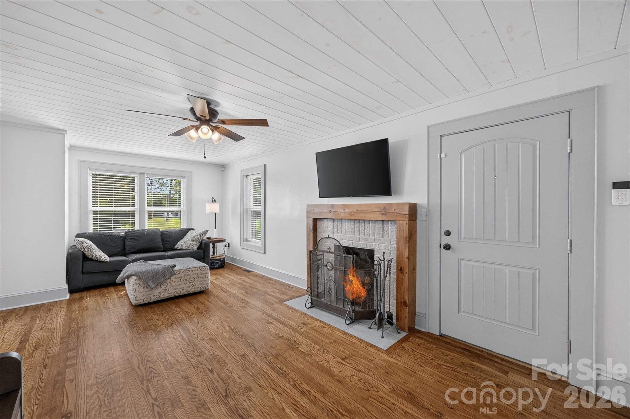 3085 US 70 Highway E — Morganton