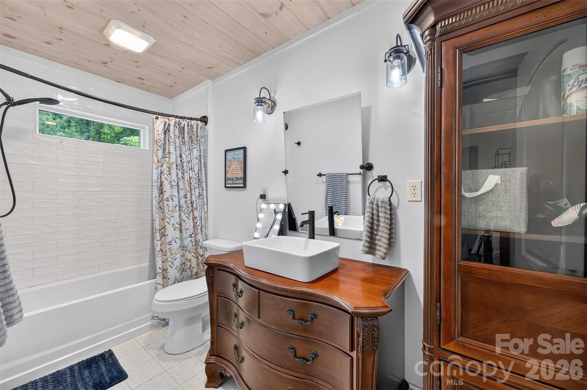 3085 US 70 Highway E — Morganton