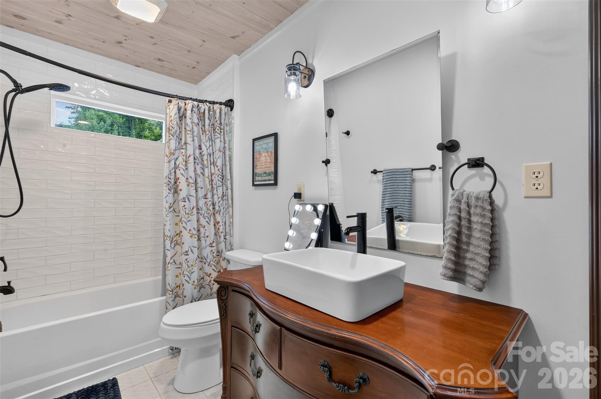 3085 US 70 Highway E — Morganton