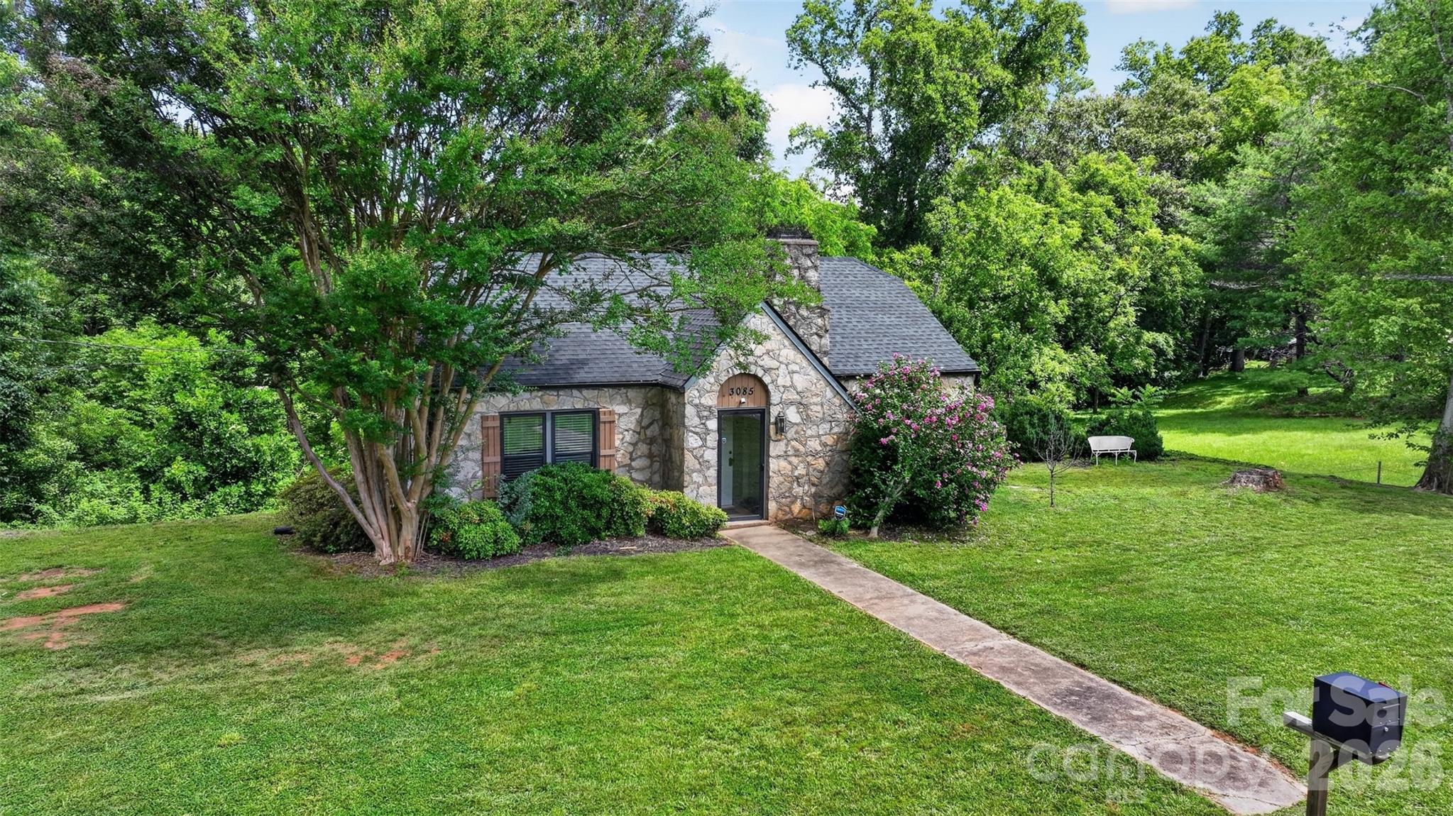 3085 US 70 Highway E — Morganton
