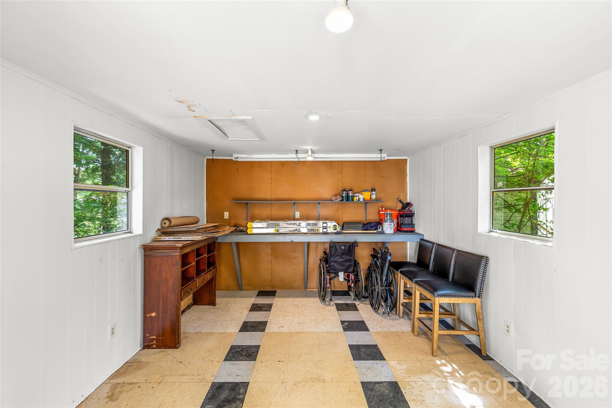 3900 Dunwoody Drive — Charlotte