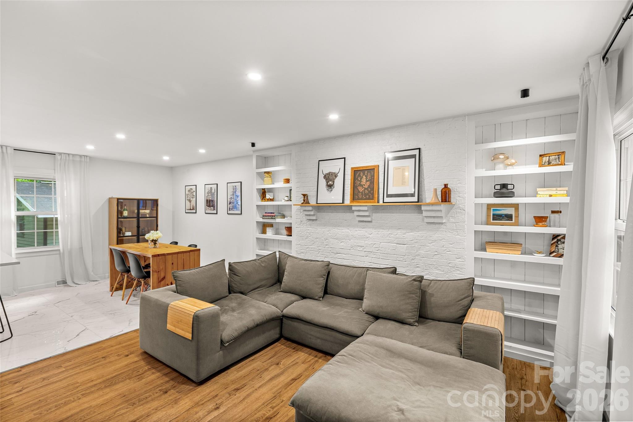 3900 Dunwoody Drive — Charlotte