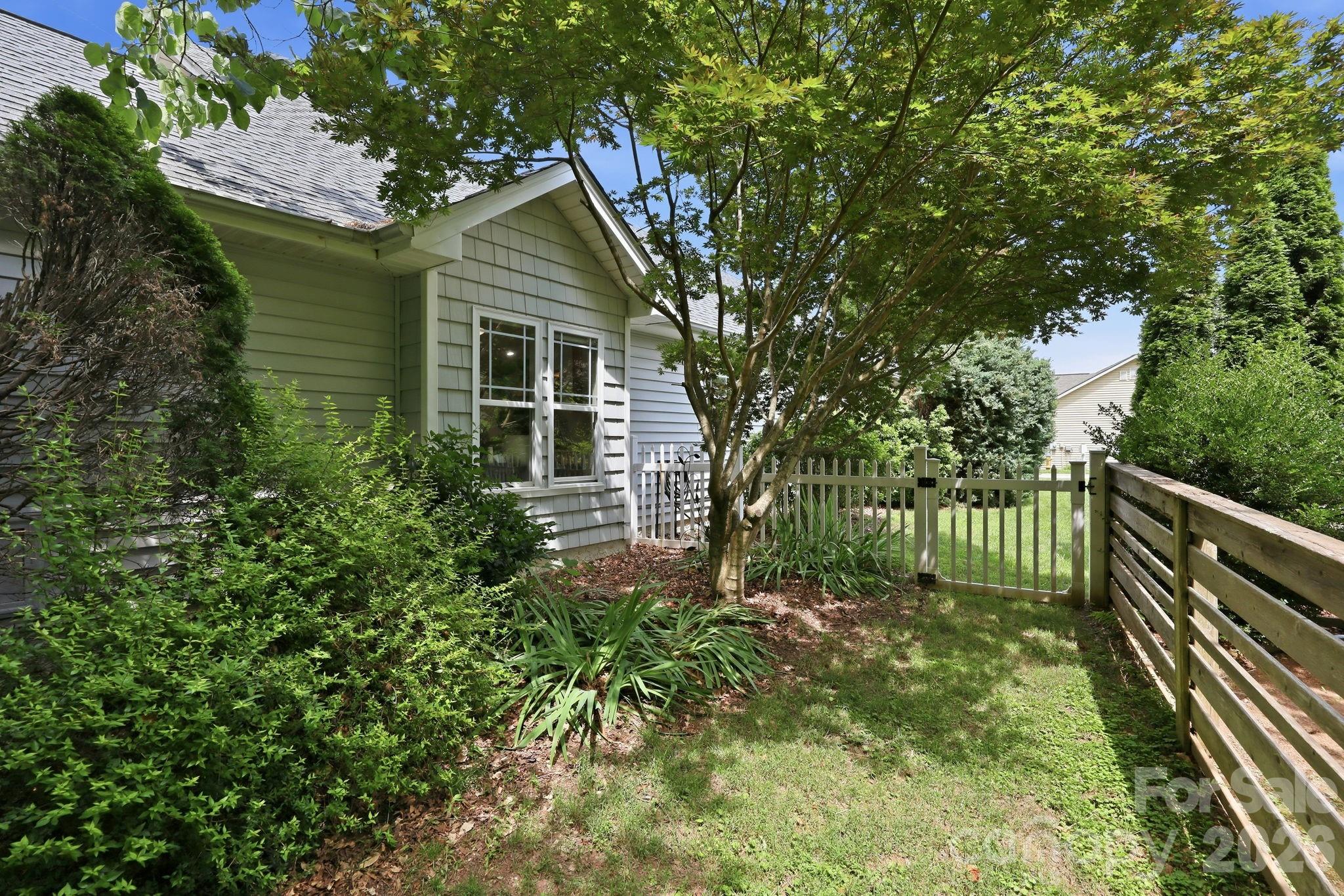 51 Sunview Circle — Arden