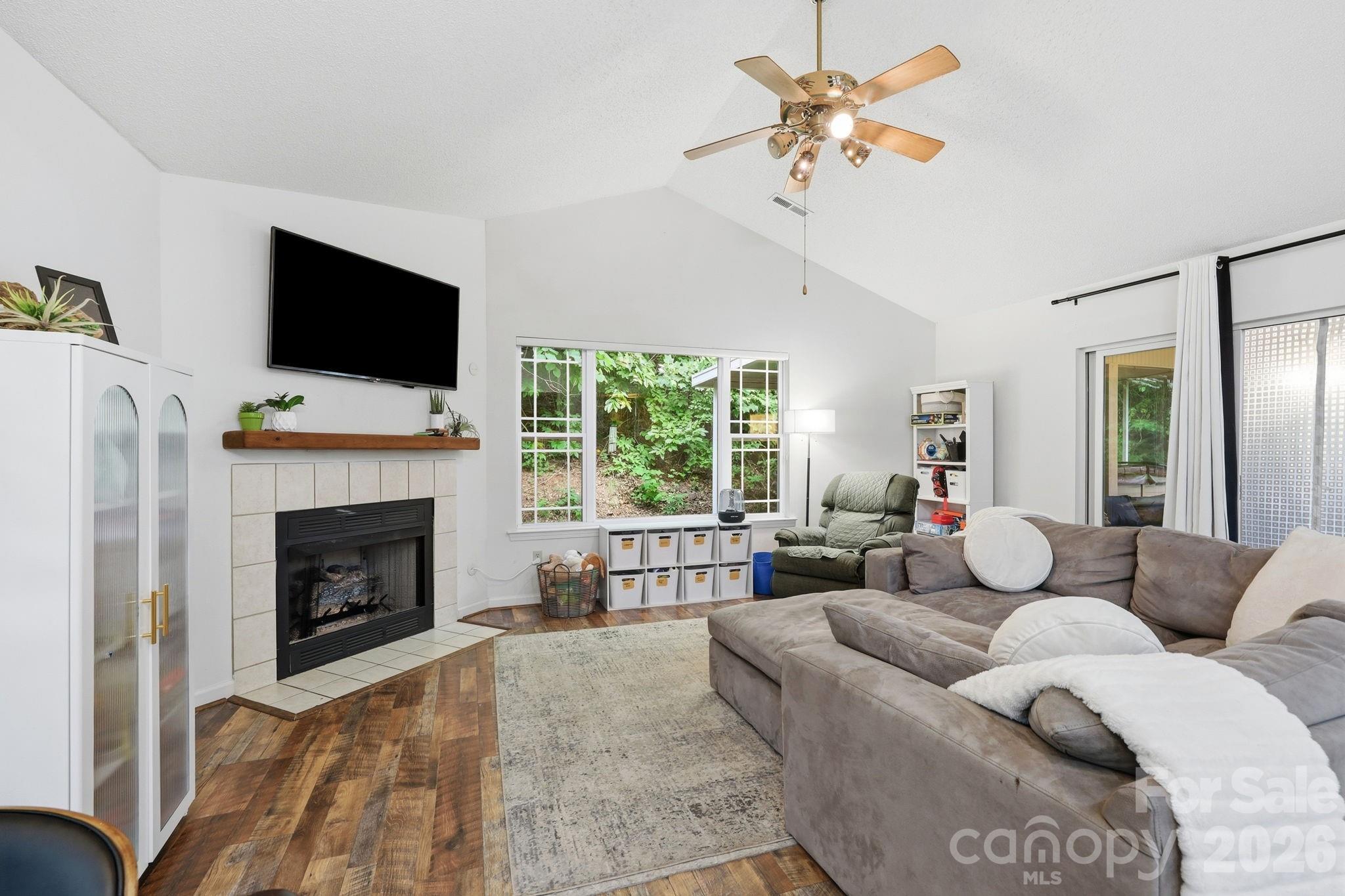 51 Sunview Circle — Arden