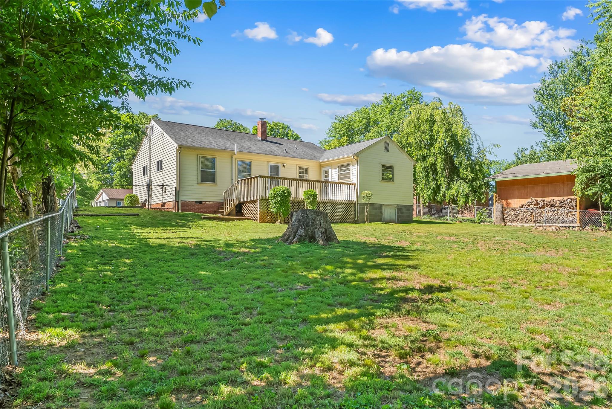 19 Wilburn Road — Asheville