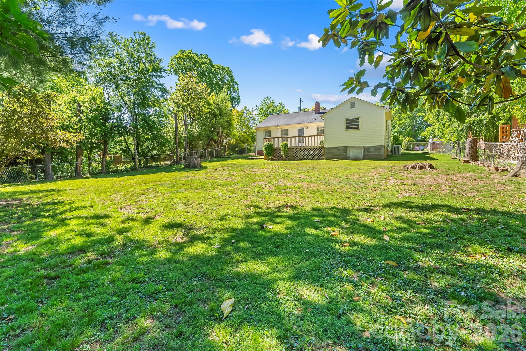 19 Wilburn Road — Asheville
