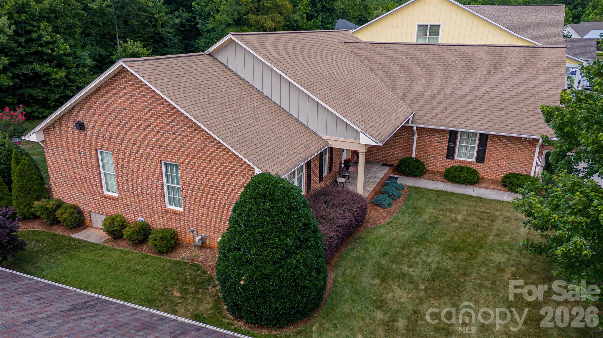 117 Beechmont Drive — Morganton