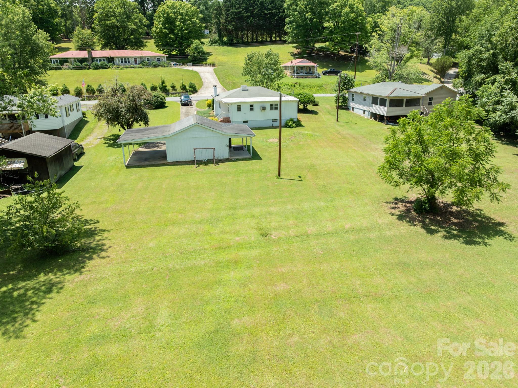 940 Meadowlane Drive NW — Lenoir
