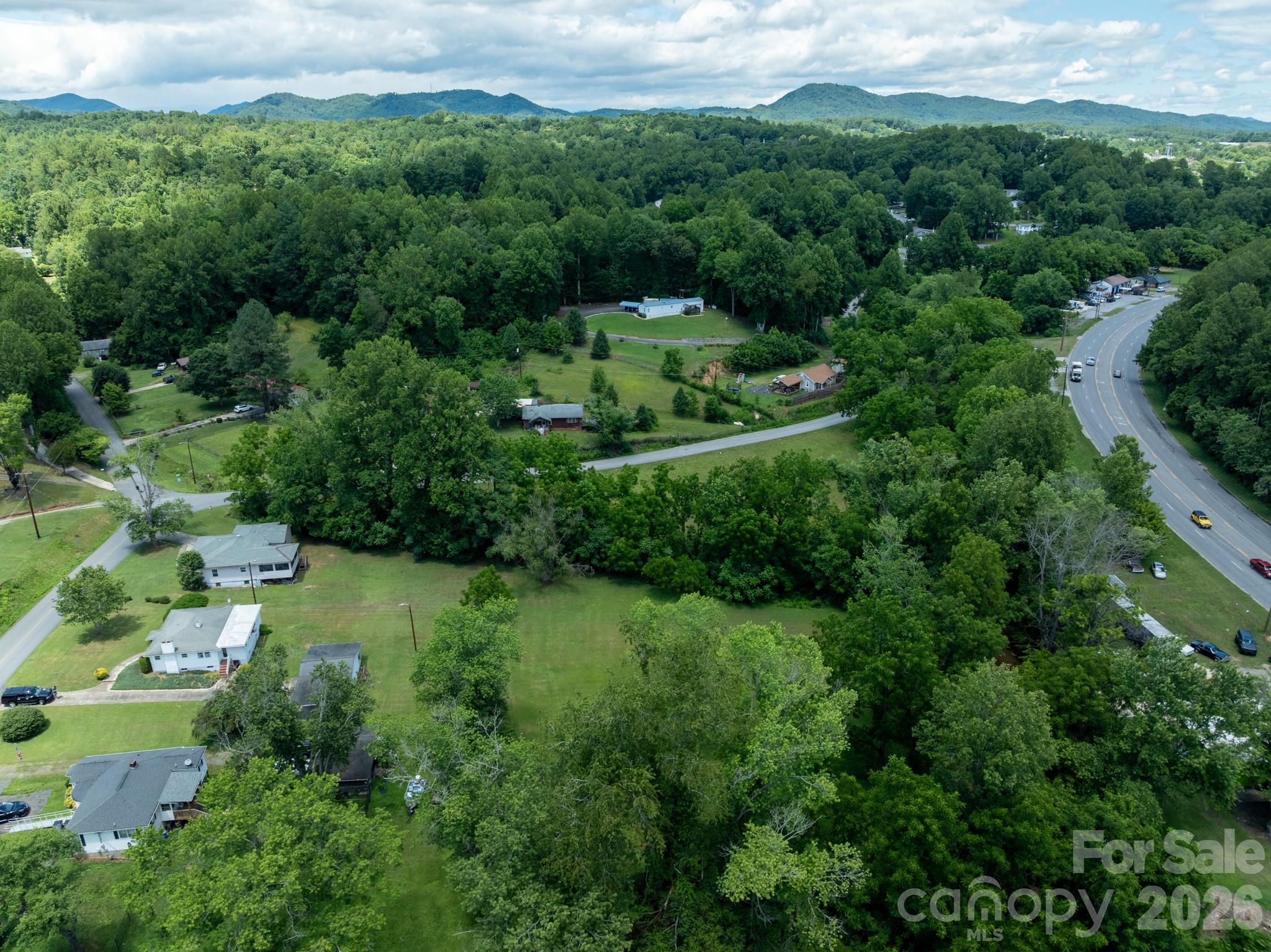 940 Meadowlane Drive NW — Lenoir