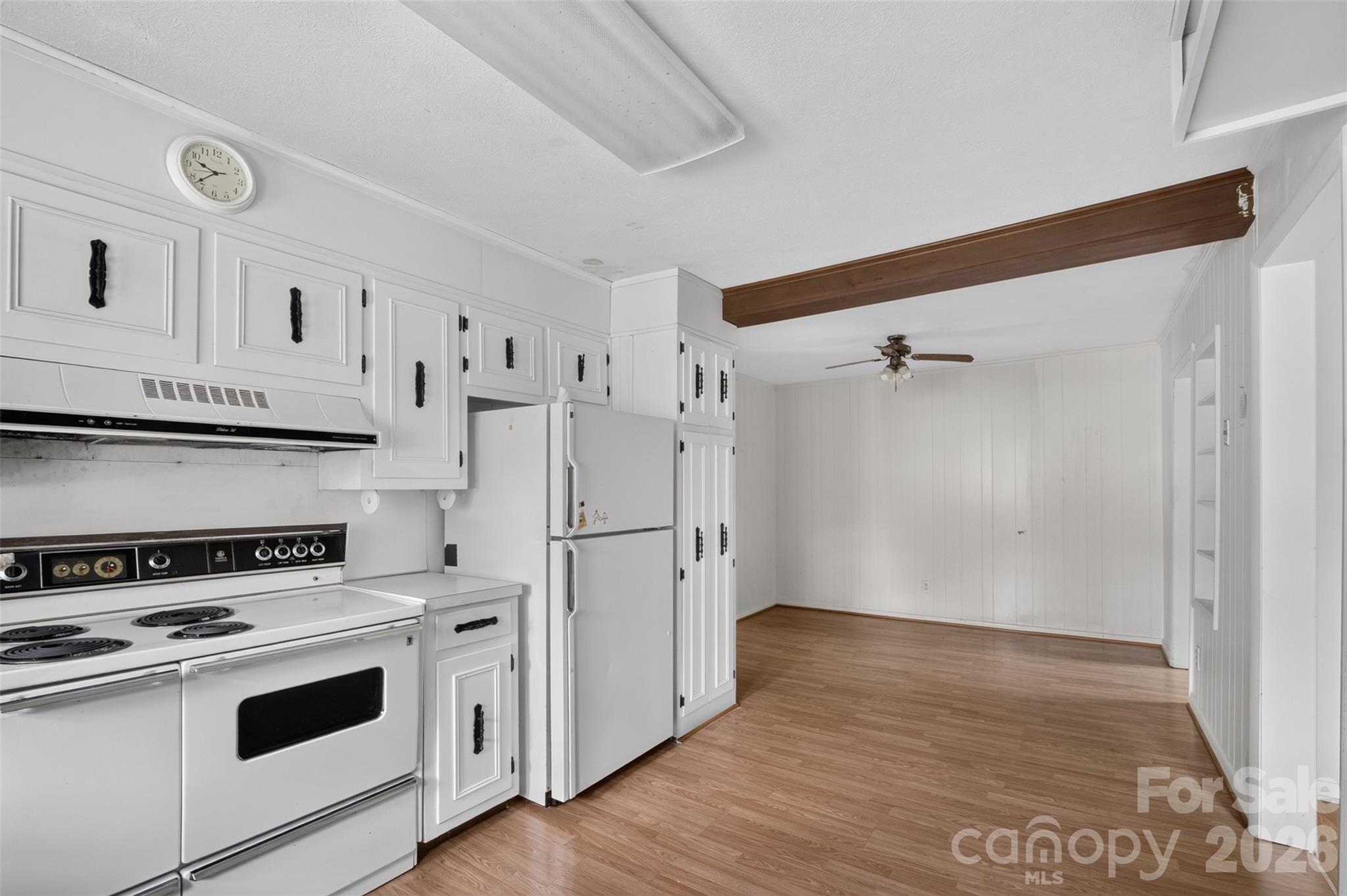 940 Meadowlane Drive NW — Lenoir
