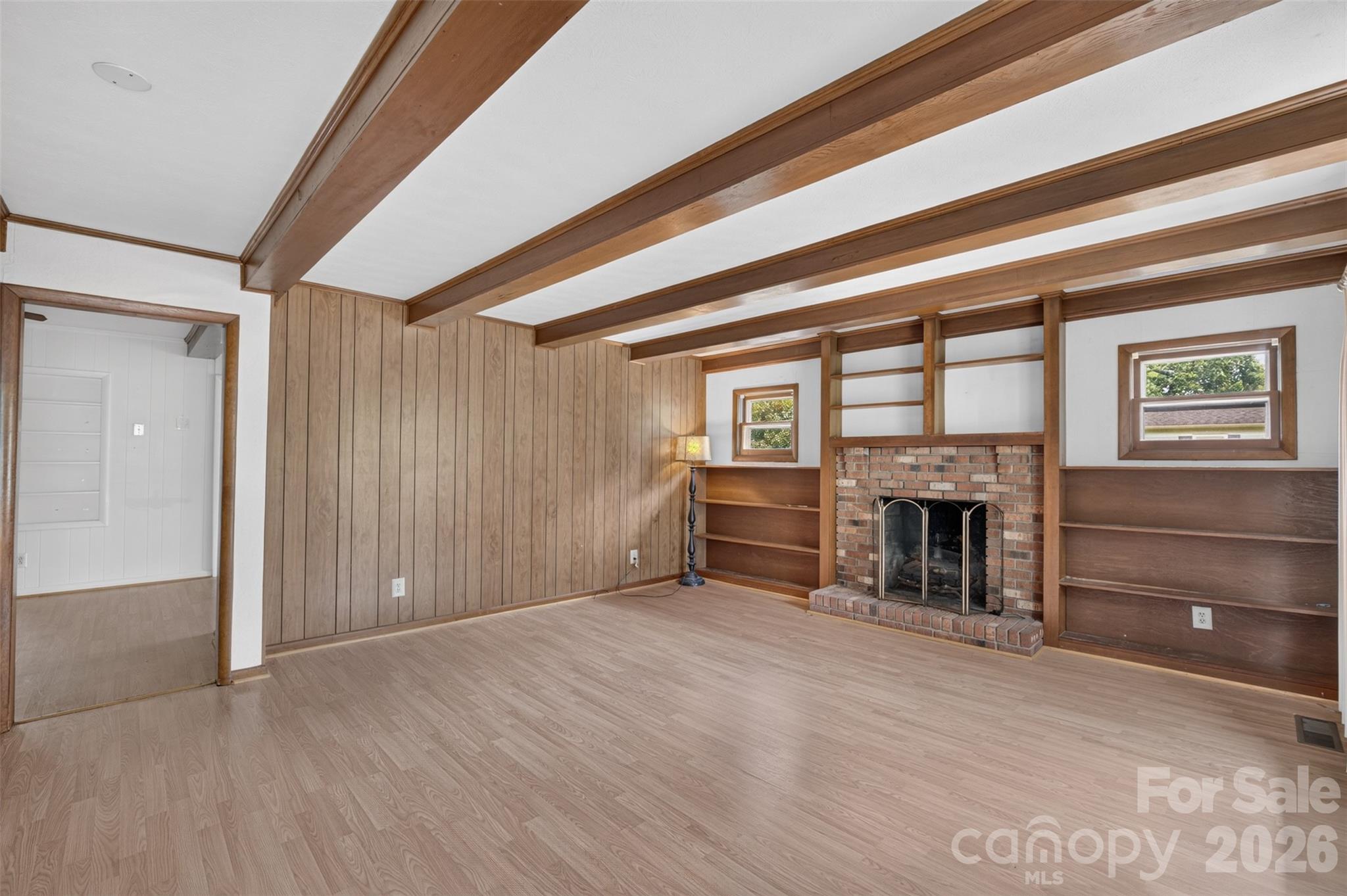 940 Meadowlane Drive NW — Lenoir