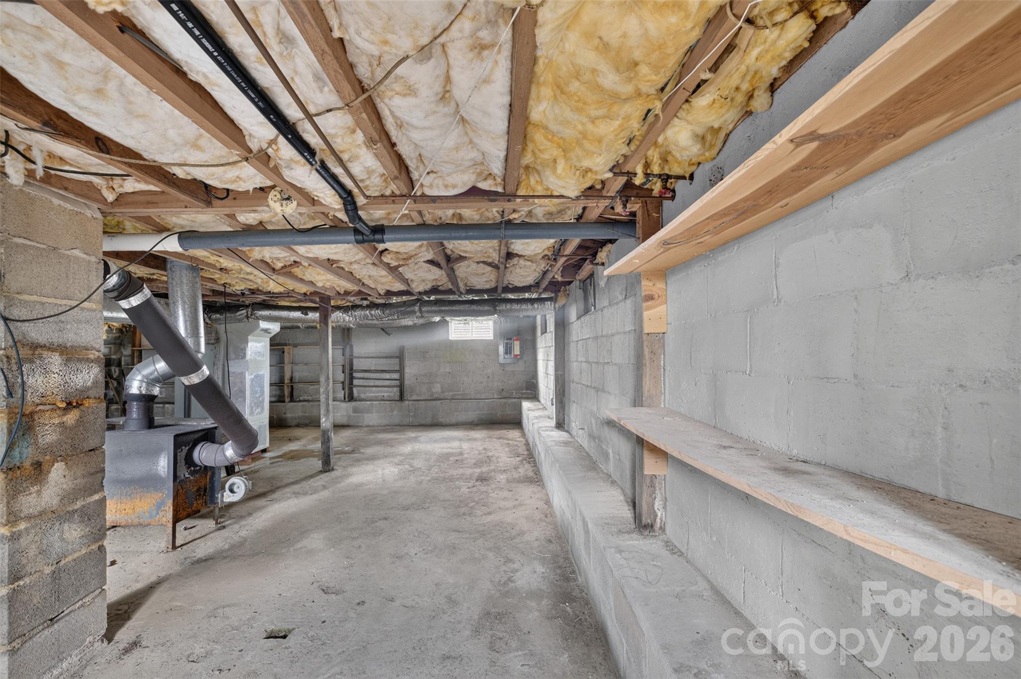 940 Meadowlane Drive NW — Lenoir
