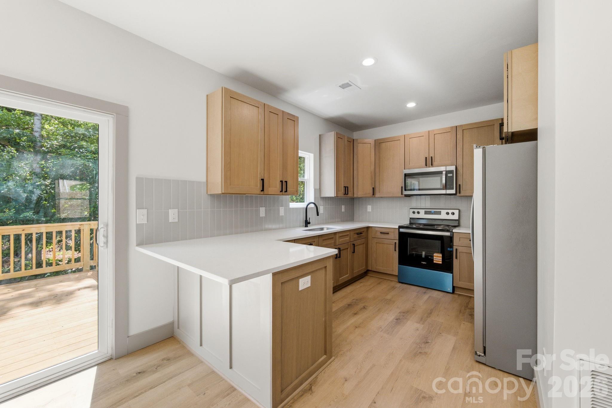 1830 31st Street NE — Hickory