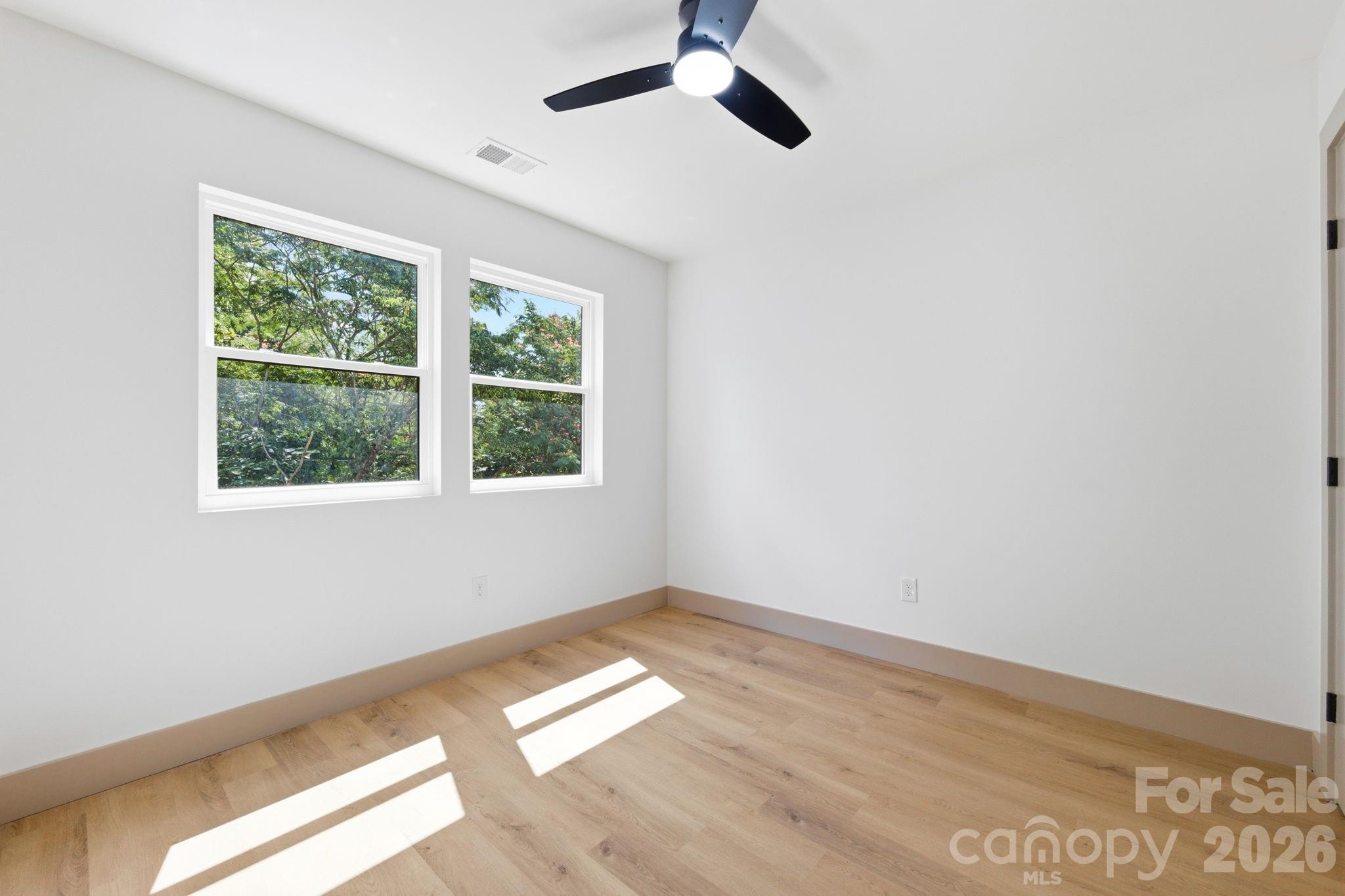 1830 31st Street NE — Hickory
