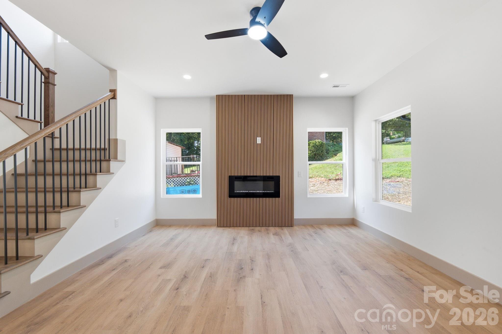 1830 31st Street NE — Hickory