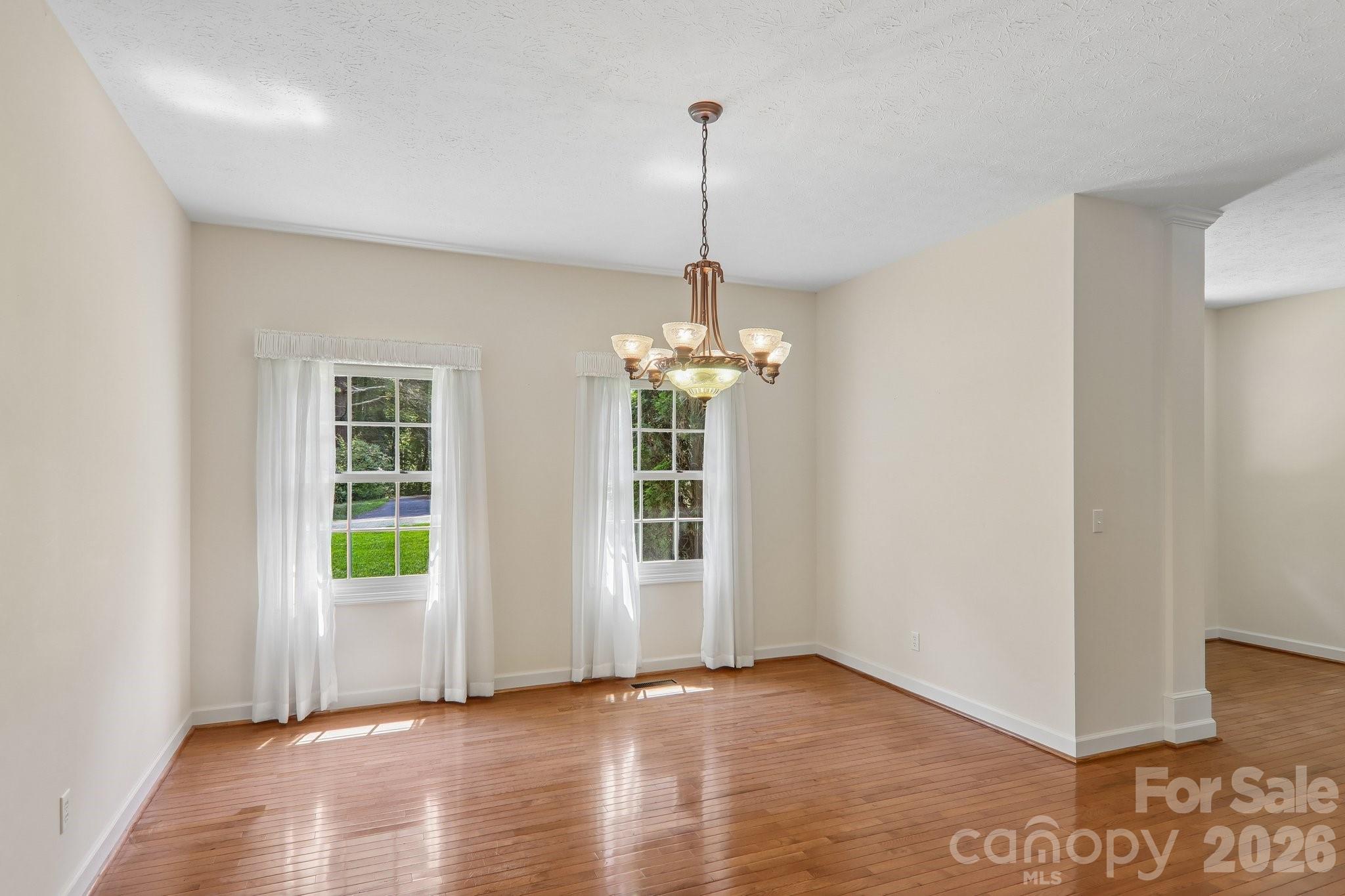 208 Arbor Lane — Hendersonville