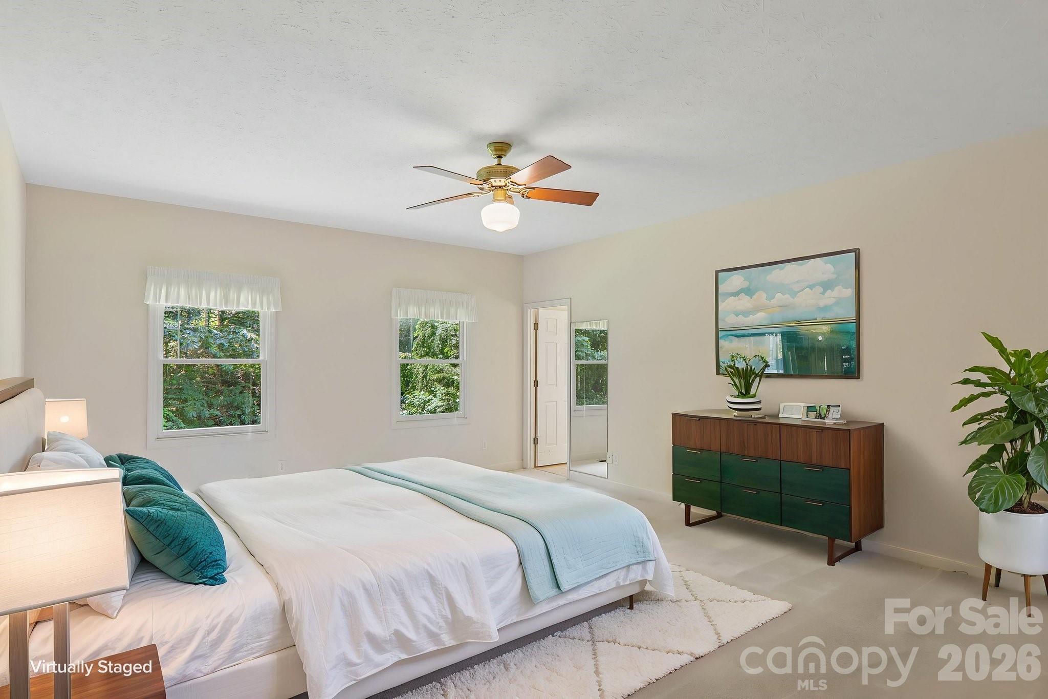 208 Arbor Lane — Hendersonville