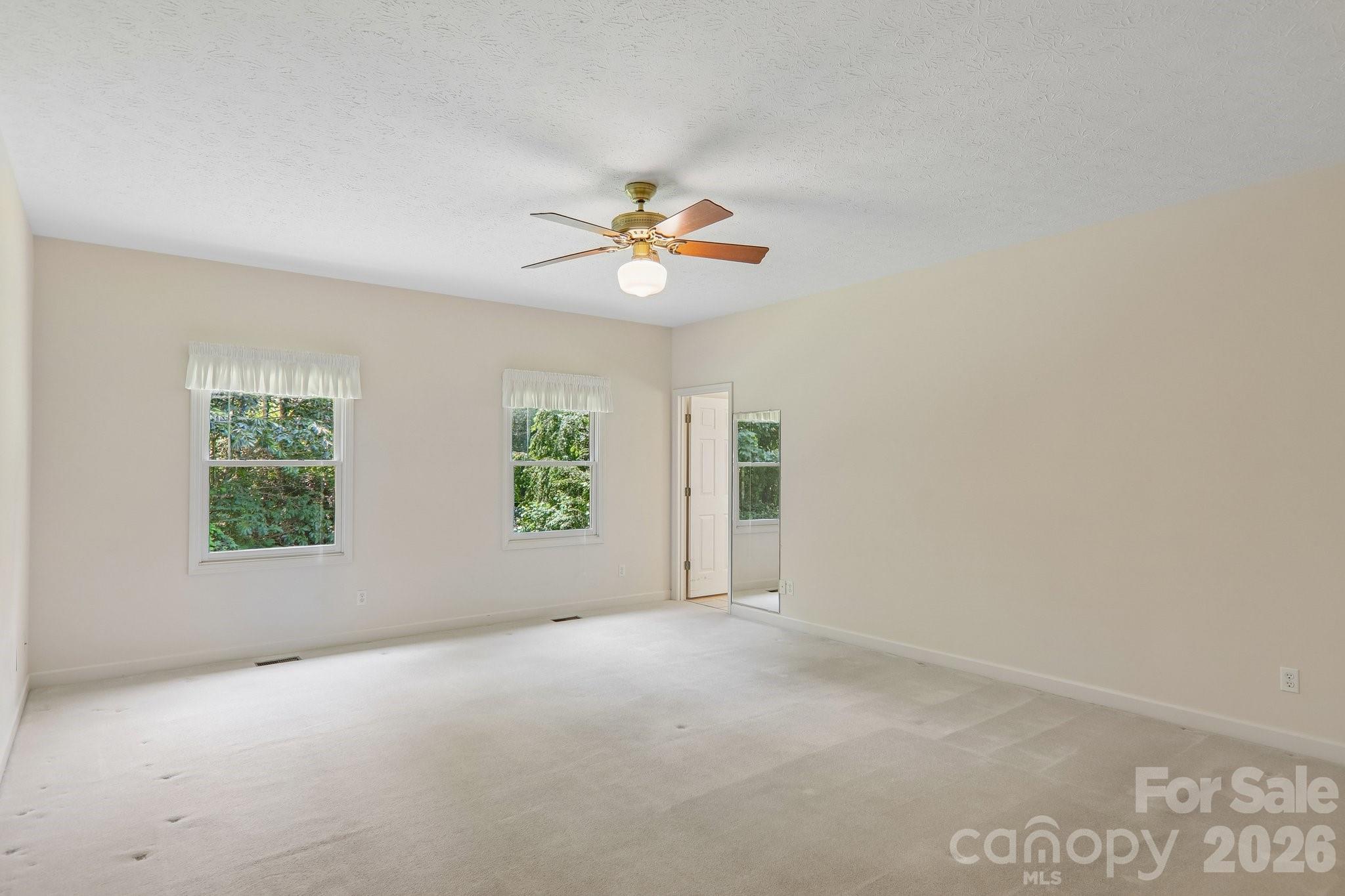 208 Arbor Lane — Hendersonville