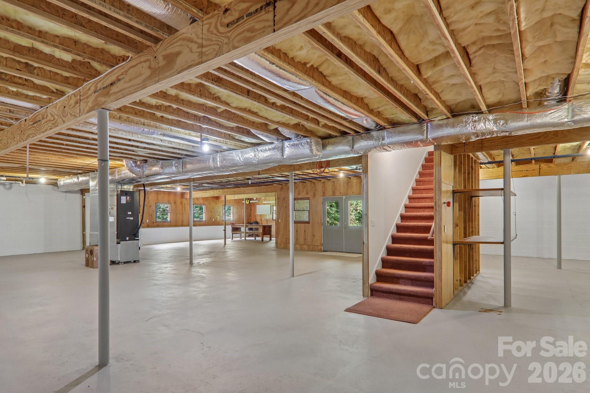 208 Arbor Lane — Hendersonville