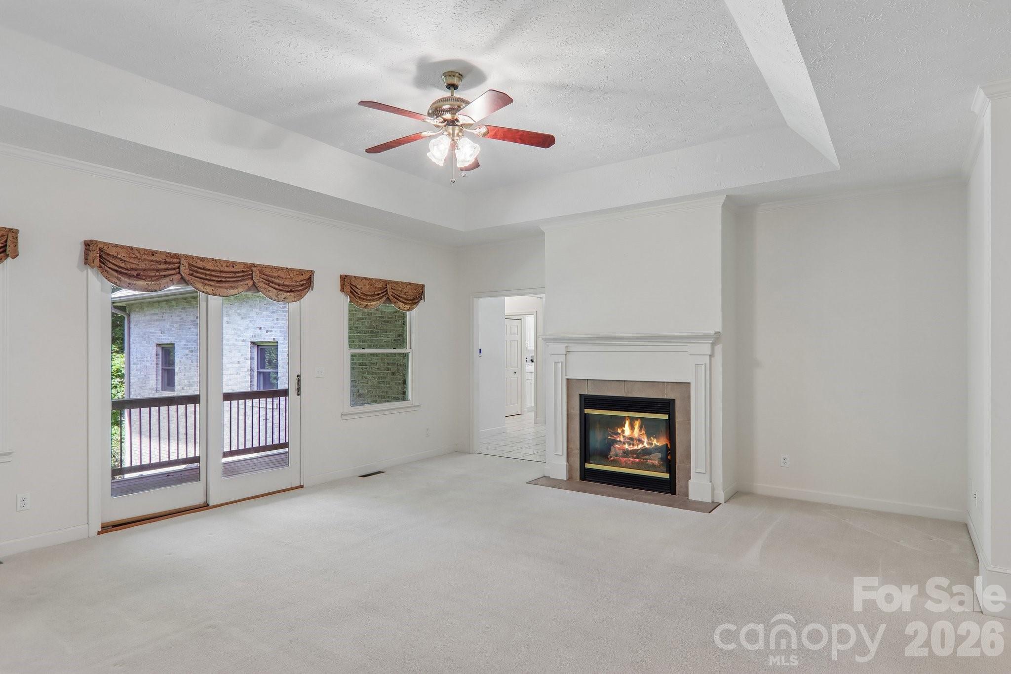 208 Arbor Lane — Hendersonville