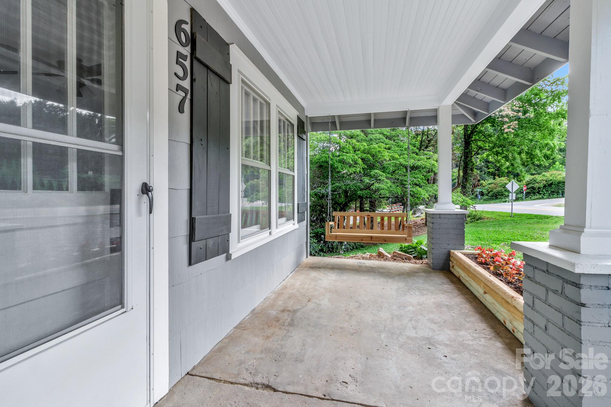 657 Old Fort Road — Fairview