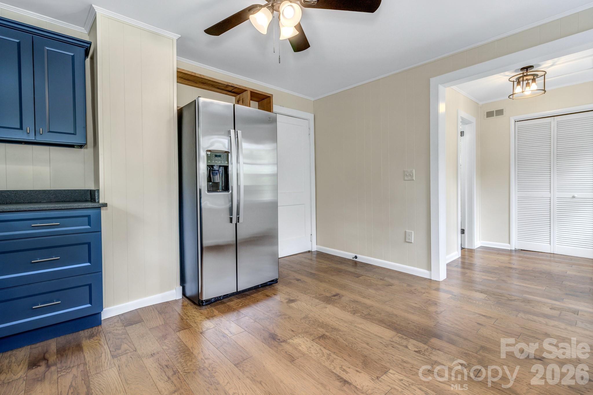 657 Old Fort Road — Fairview