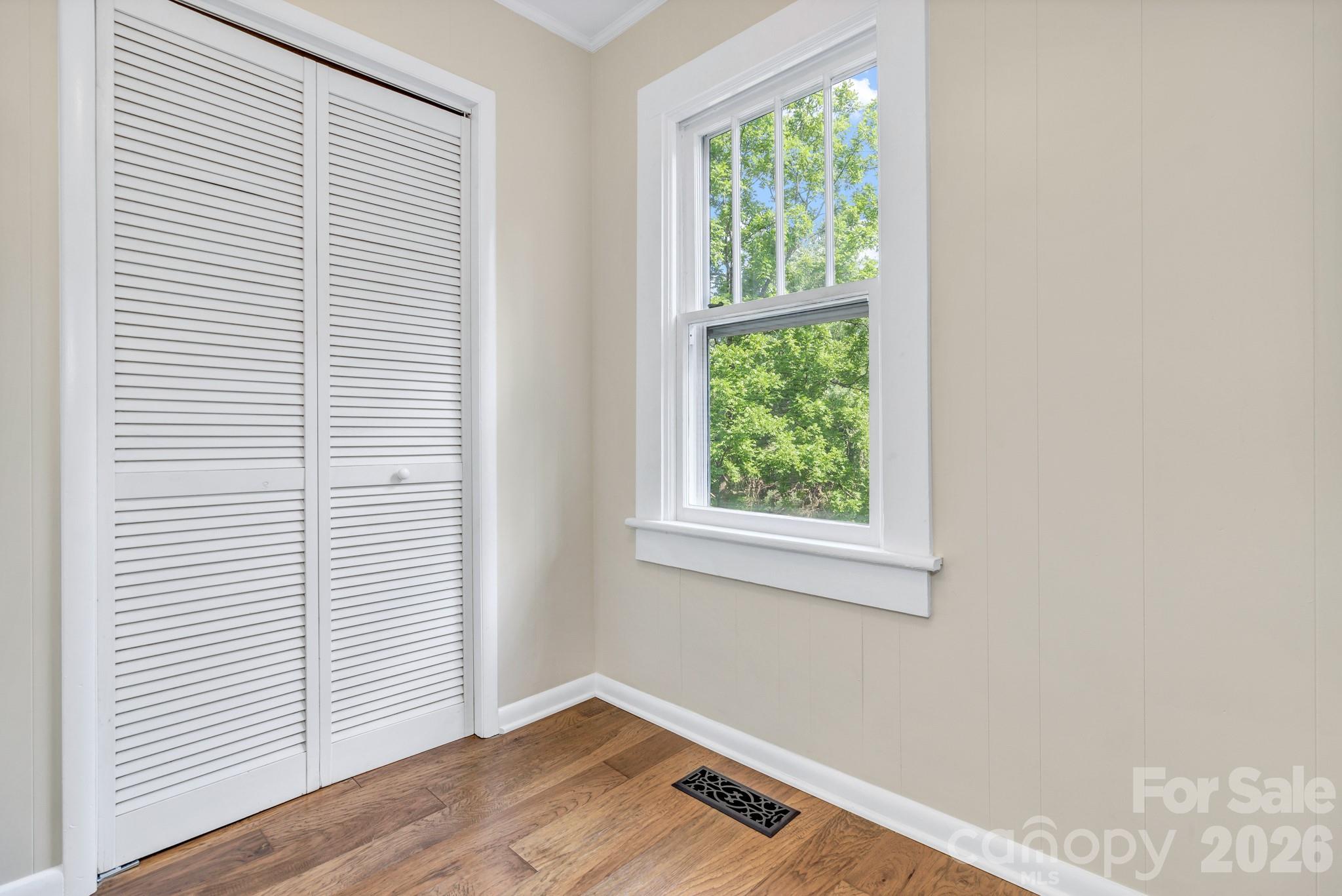 657 Old Fort Road — Fairview