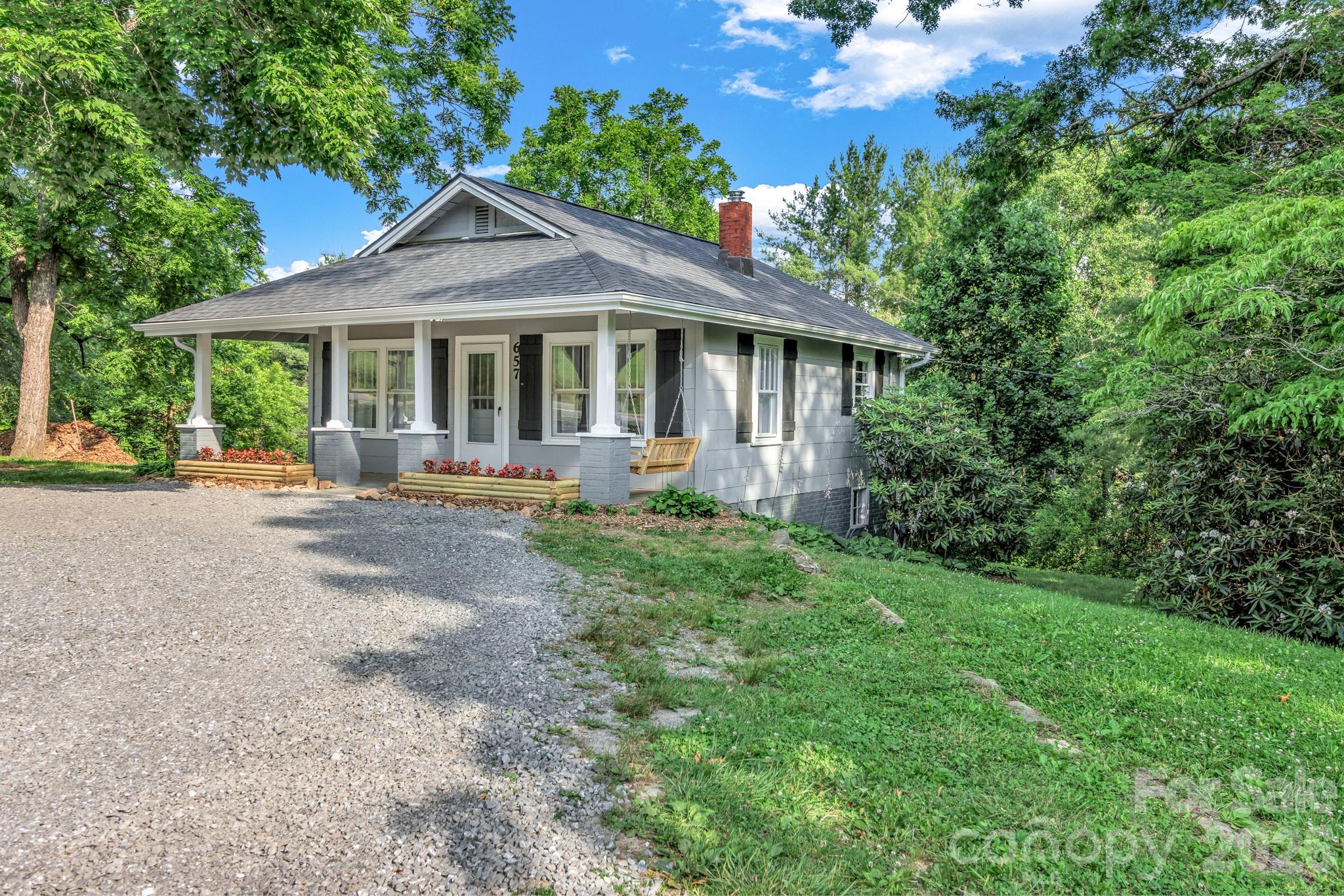 657 Old Fort Road — Fairview