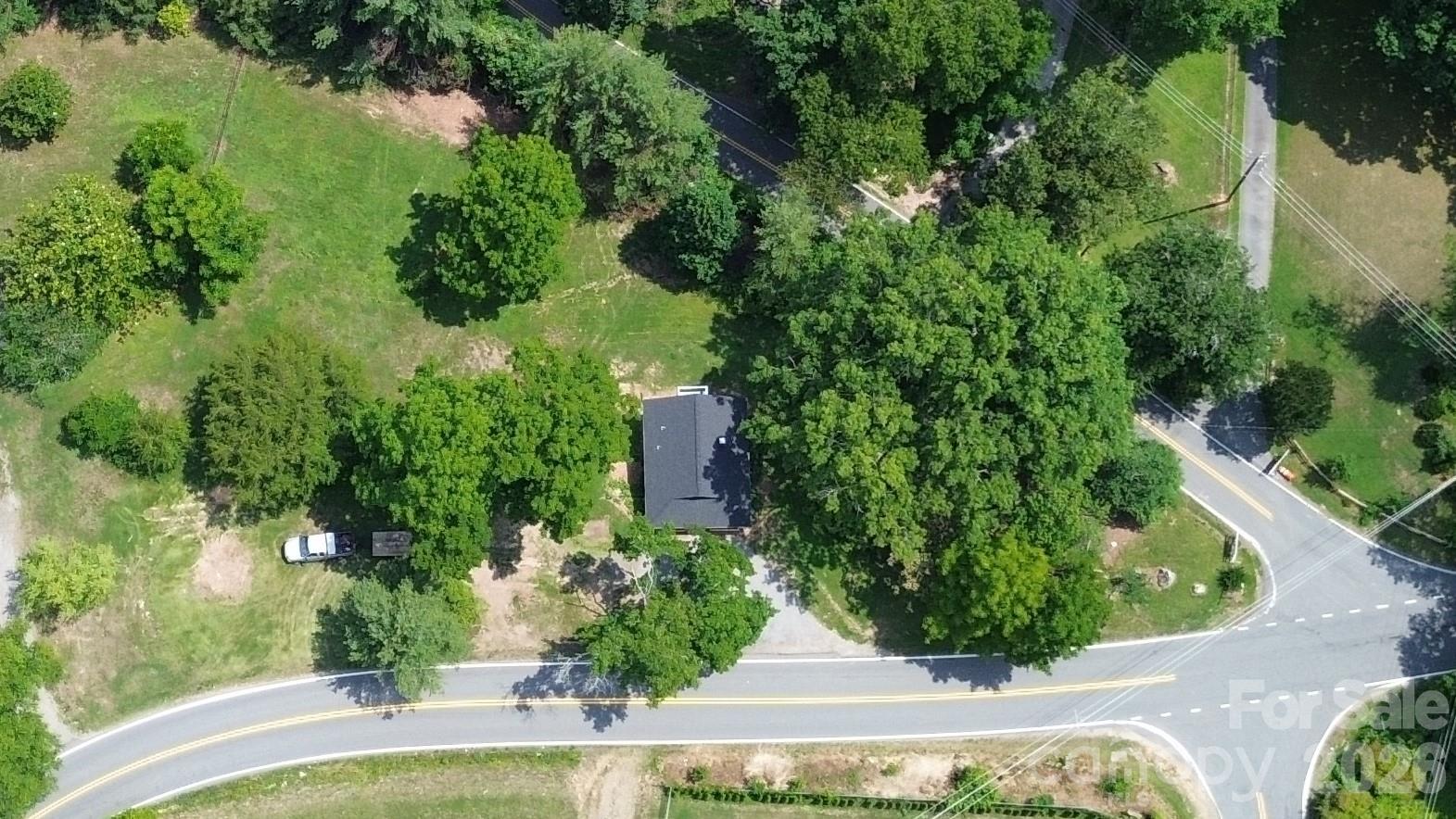 657 Old Fort Road — Fairview