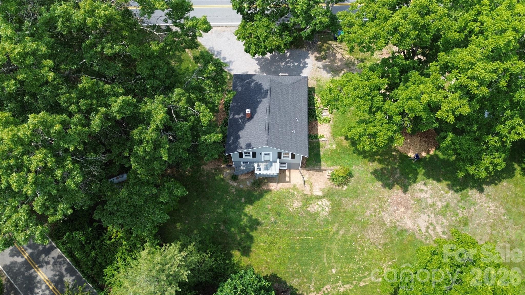 657 Old Fort Road — Fairview