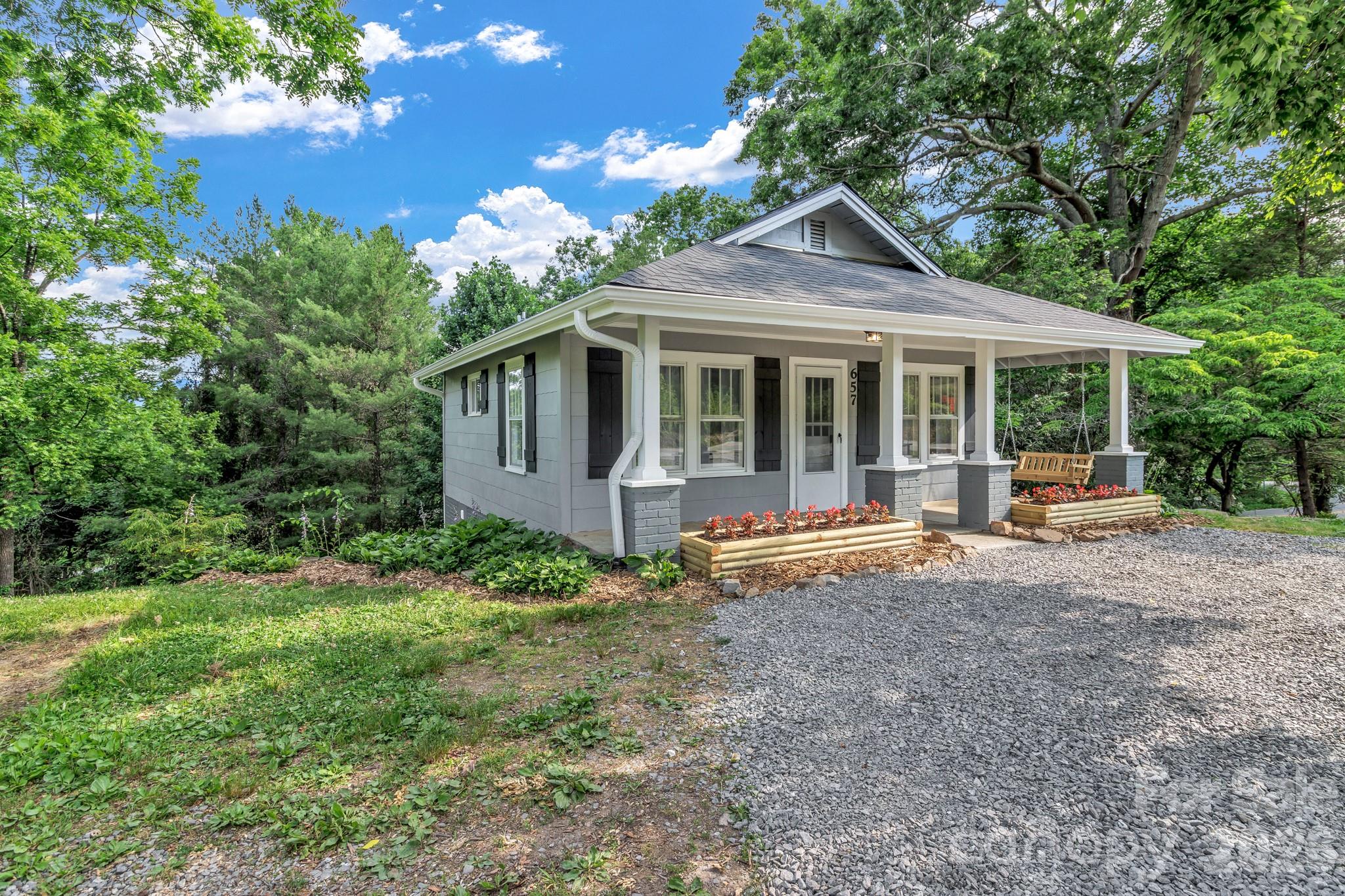 657 Old Fort Road — Fairview