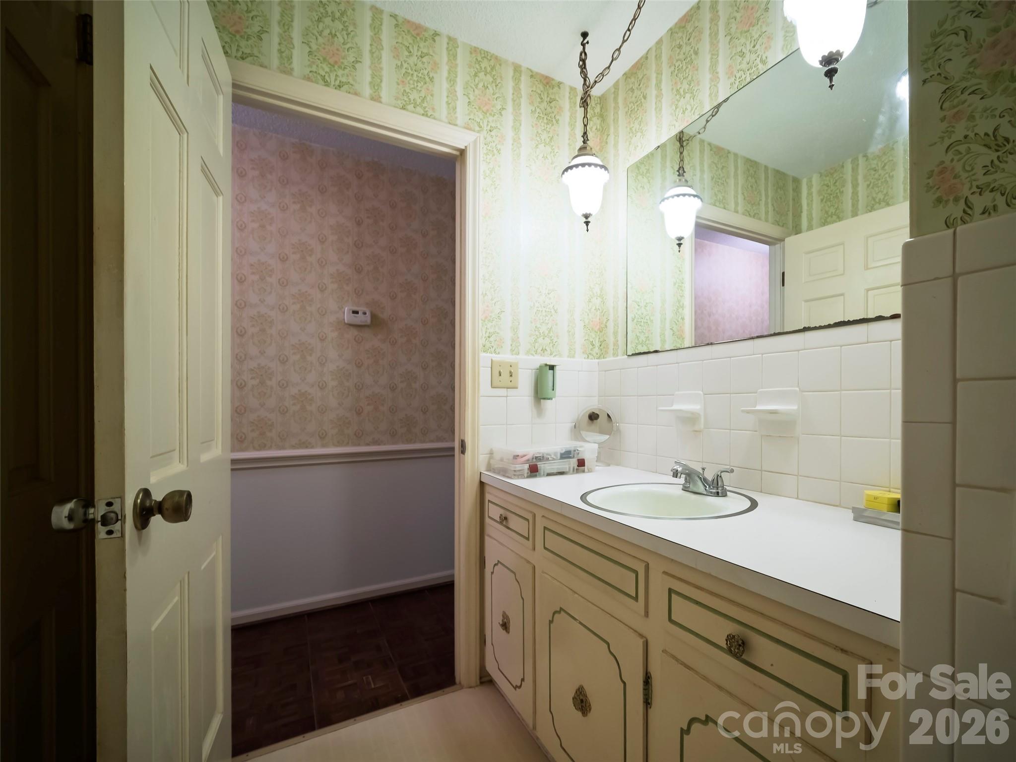 607 Bethany Road — Gastonia