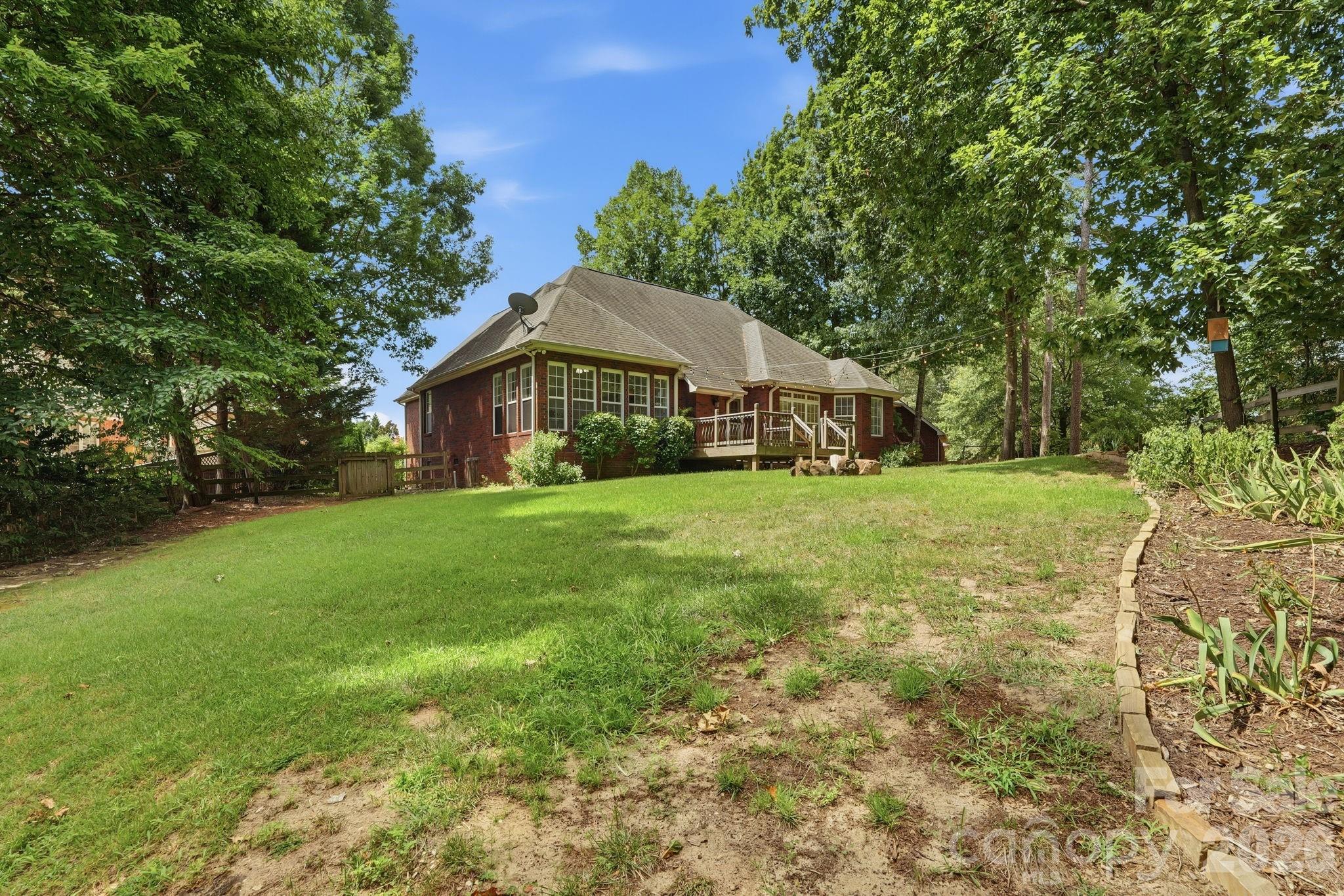 1366 Crown Ridge Drive — Fort Mill