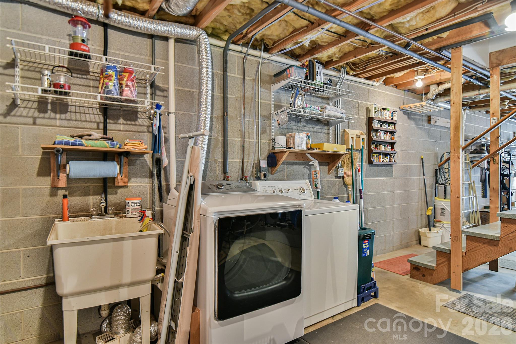 896 Aiken Road — Asheville