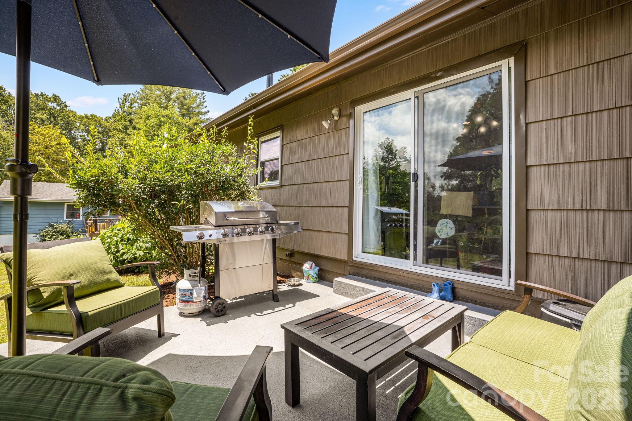 5 Hillview Road — Asheville