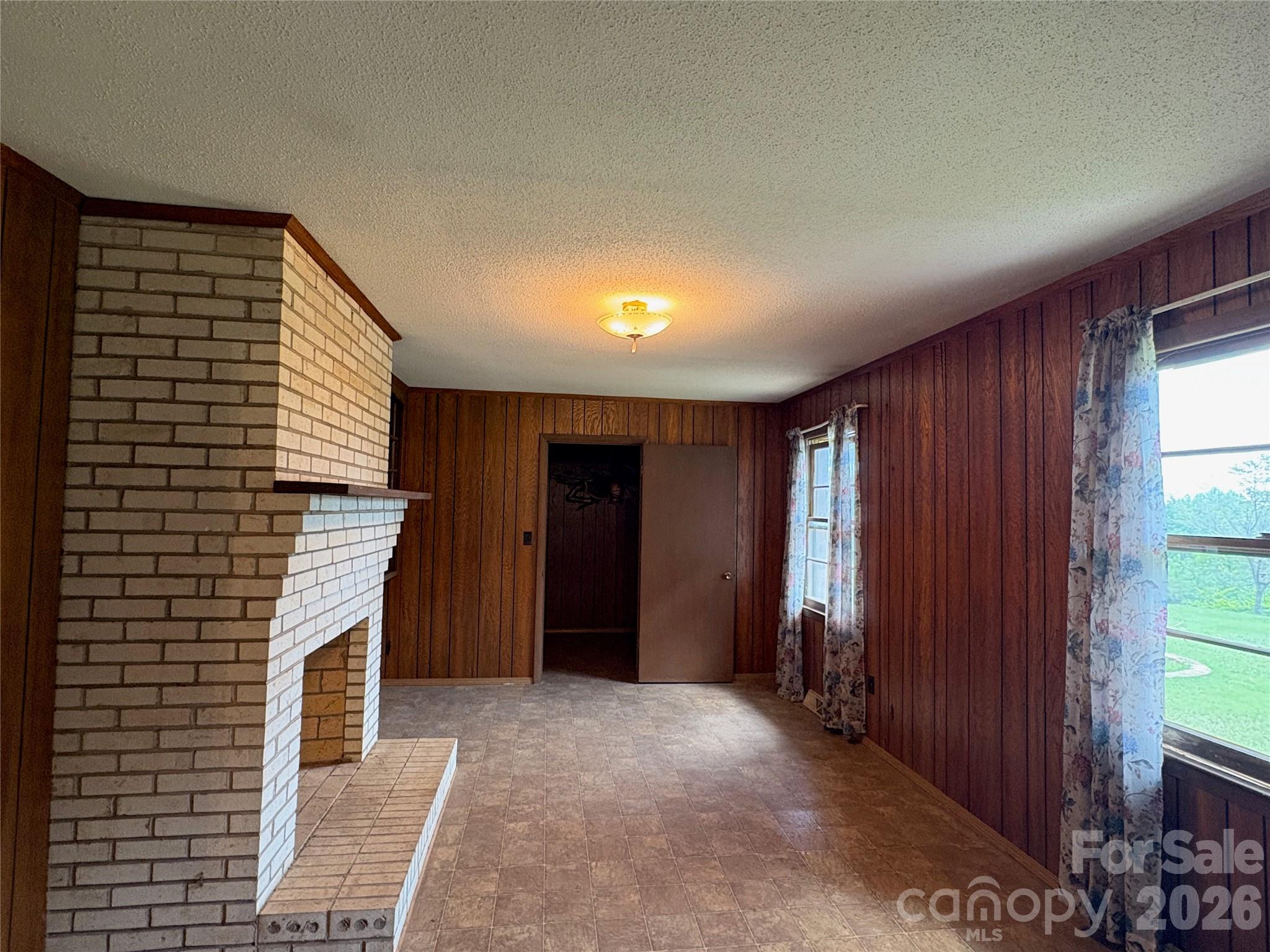 1812 Freemantown Road — Lake Lure