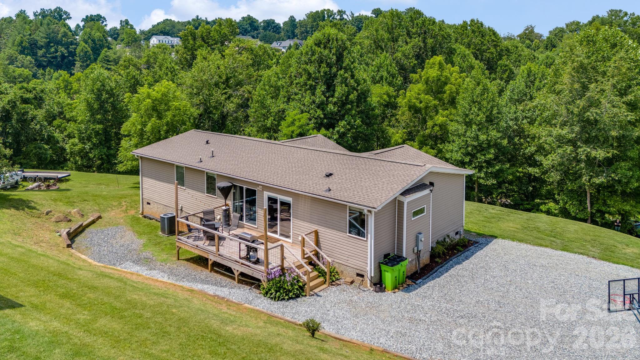 256 Phillips Valley Road — Mars Hill