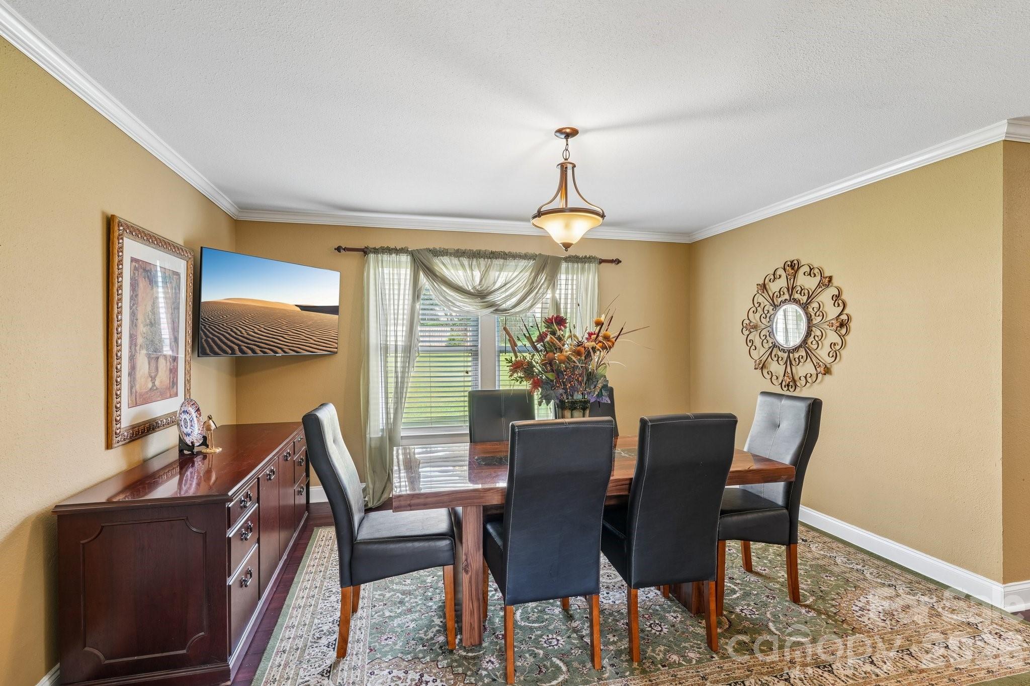336 Farm Springs Drive — Mount Holly